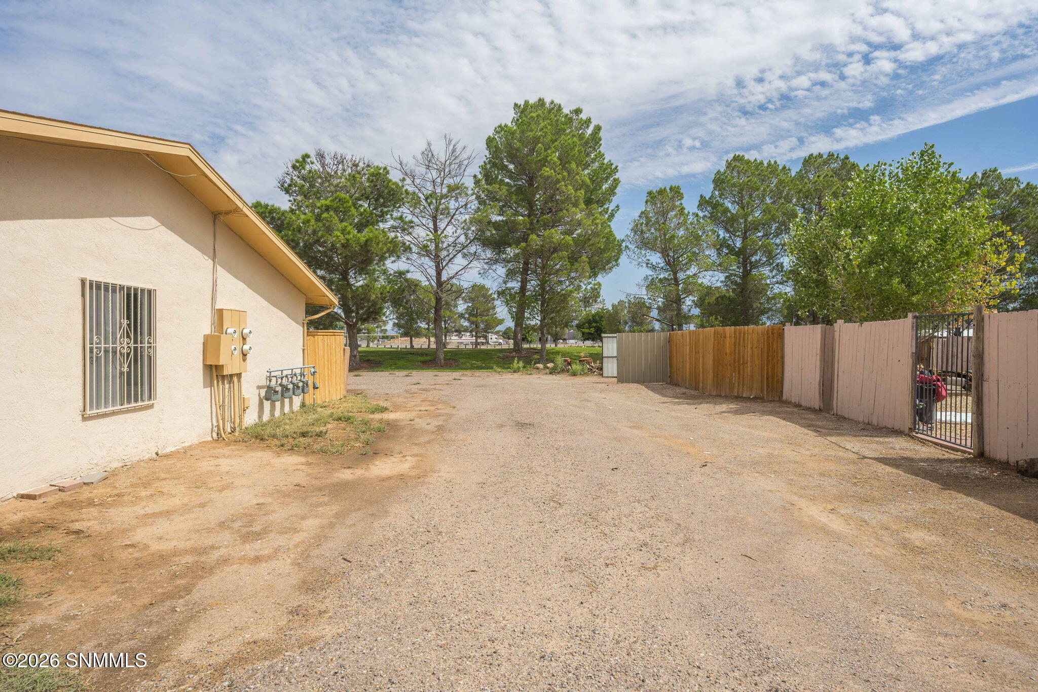 2039 Stanford Street Property Photo 21