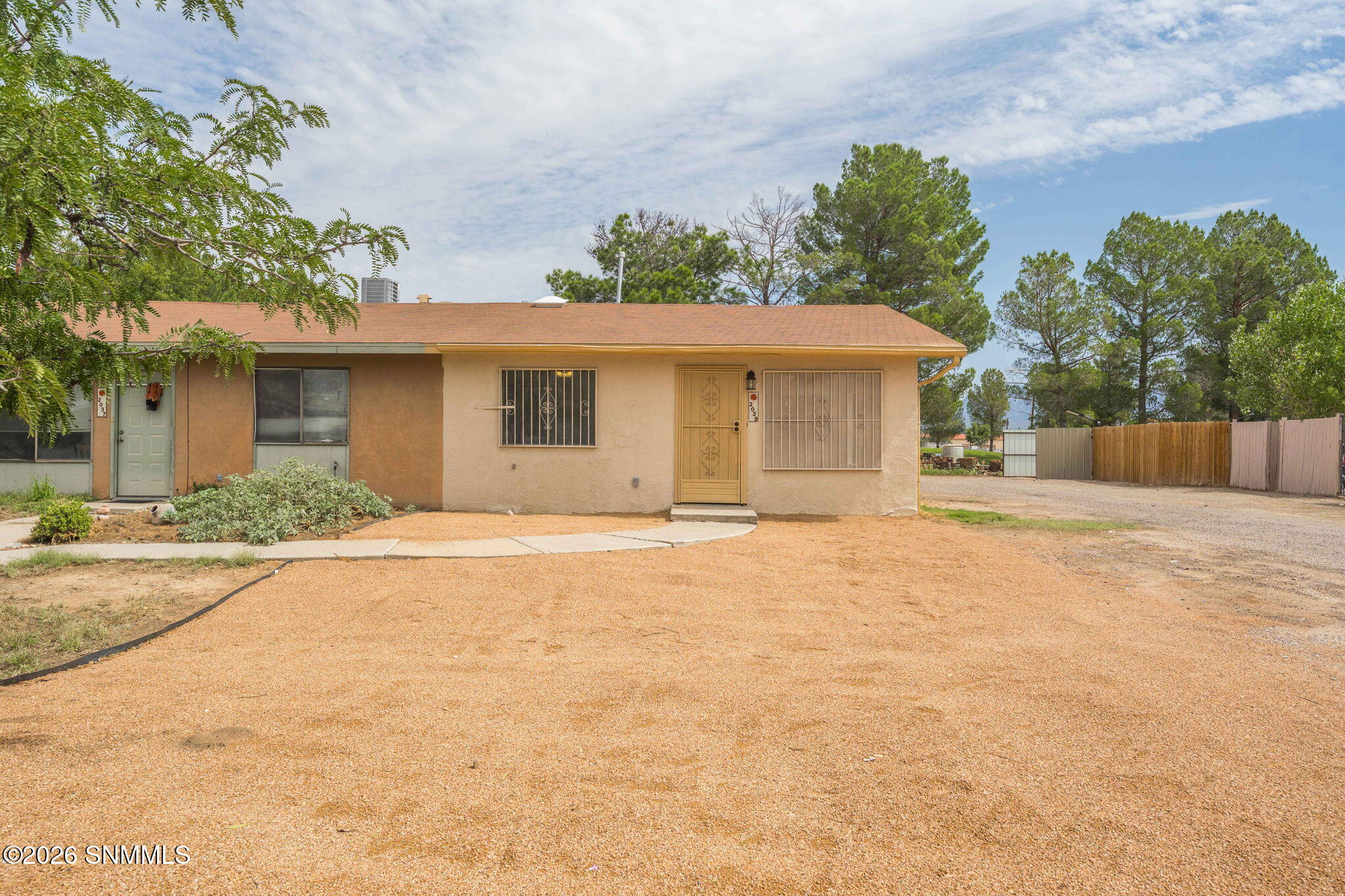 2039 Stanford Street Property Photo 22