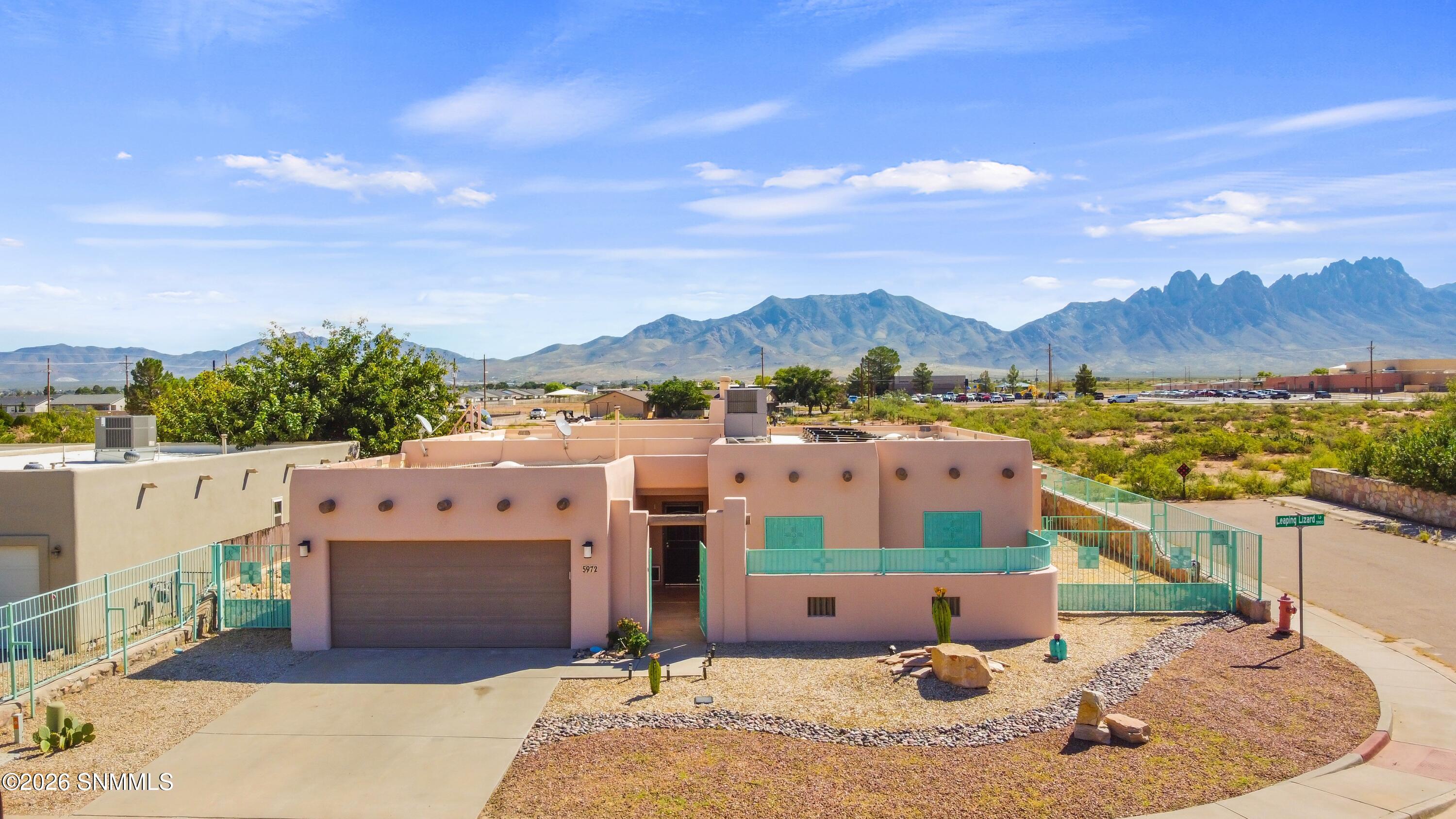 5972 Leaping Lizard Loop Property Photo 1