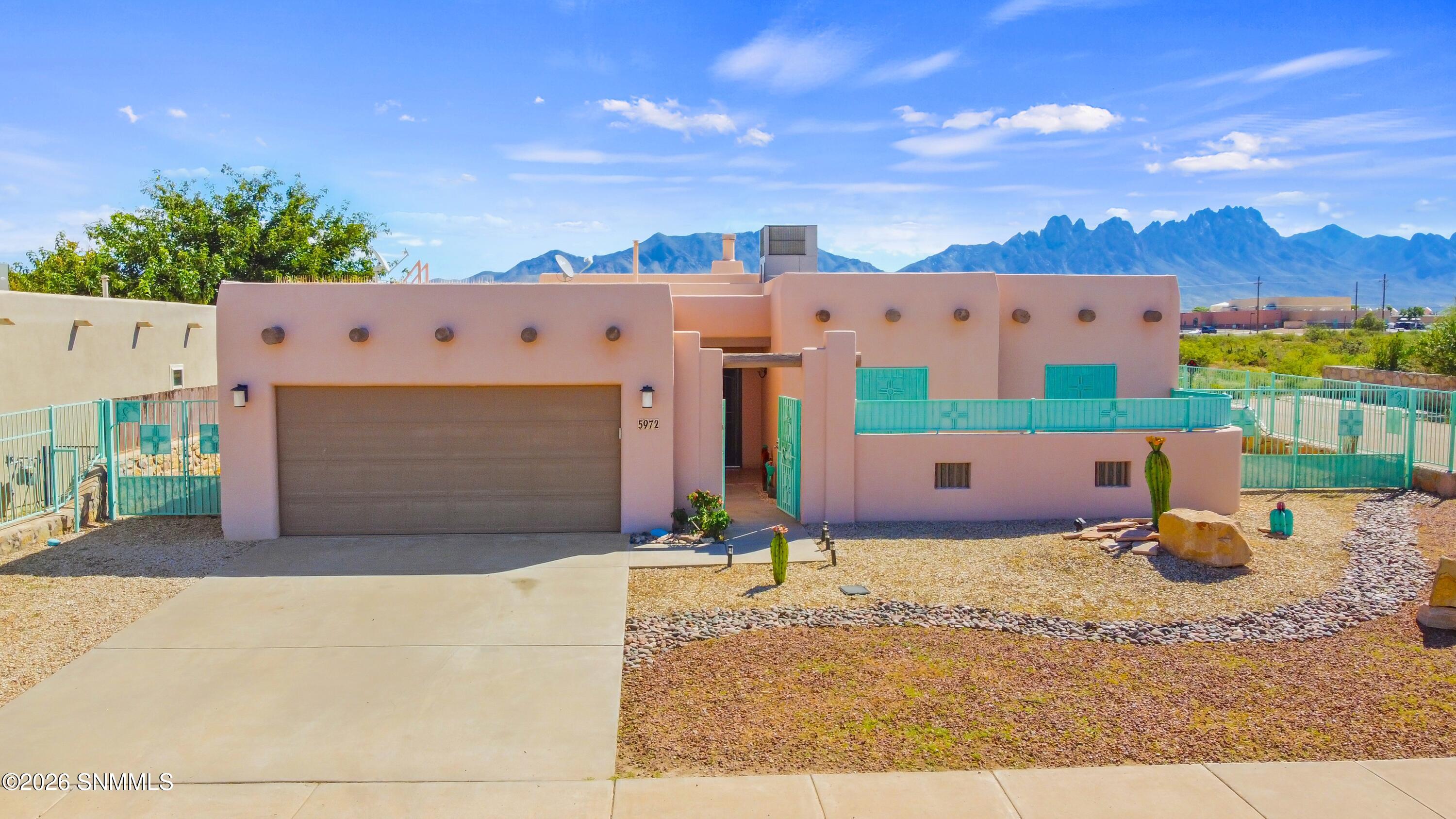 5972 Leaping Lizard Loop Property Photo 2