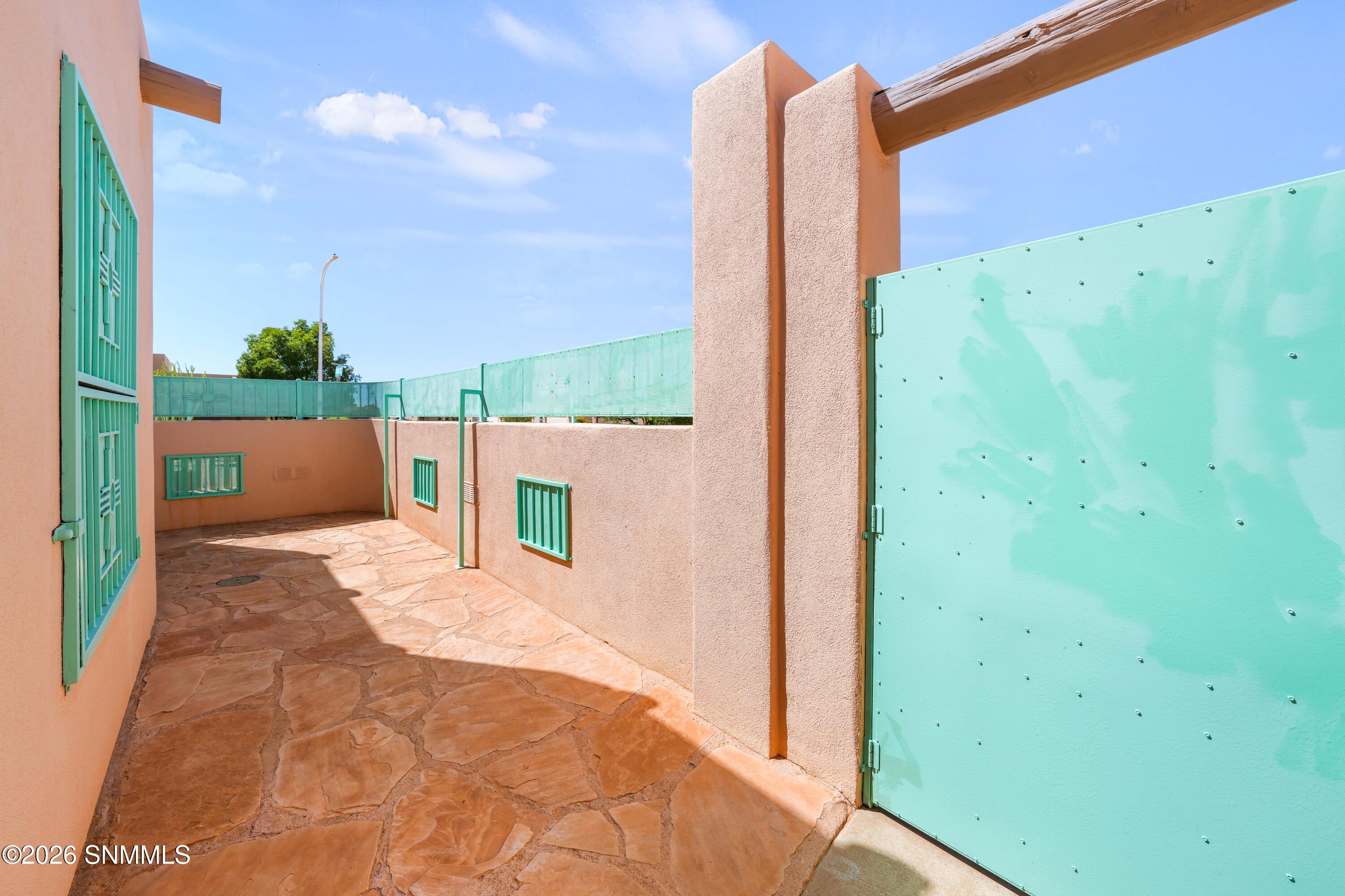 5972 Leaping Lizard Loop Property Photo 6