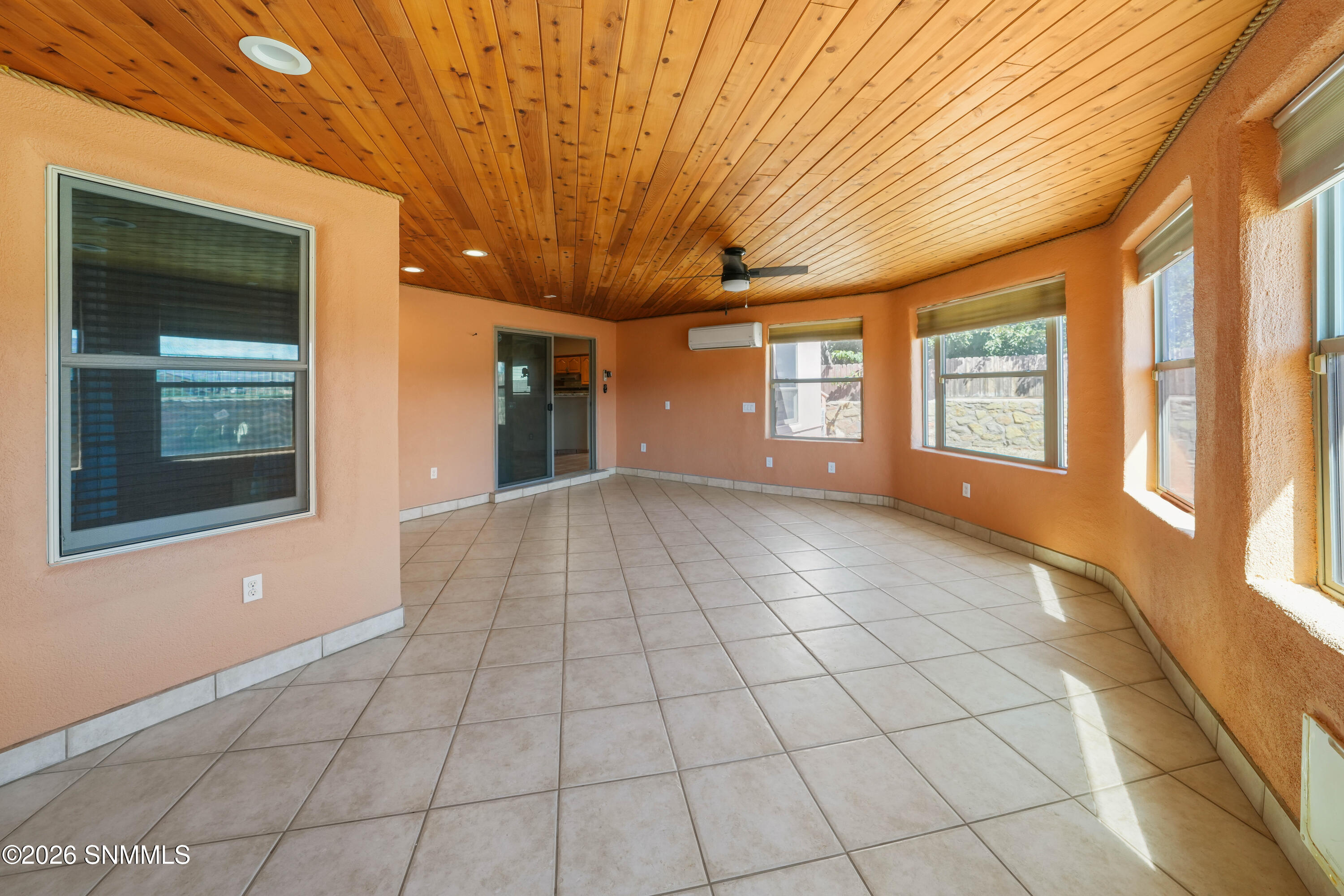 5972 Leaping Lizard Loop Property Photo 34