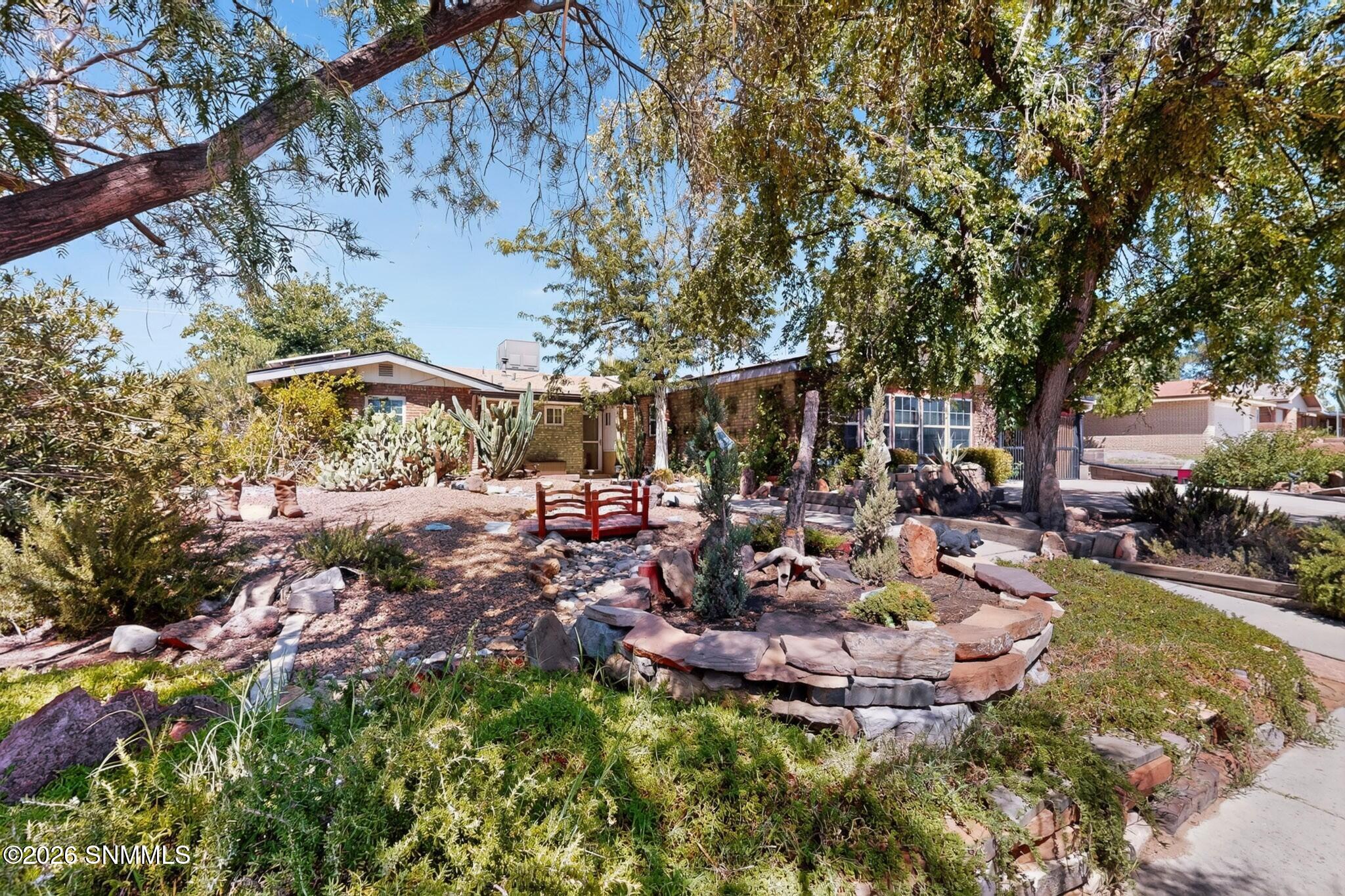 1915 Myrtle Avenue Property Photo 3