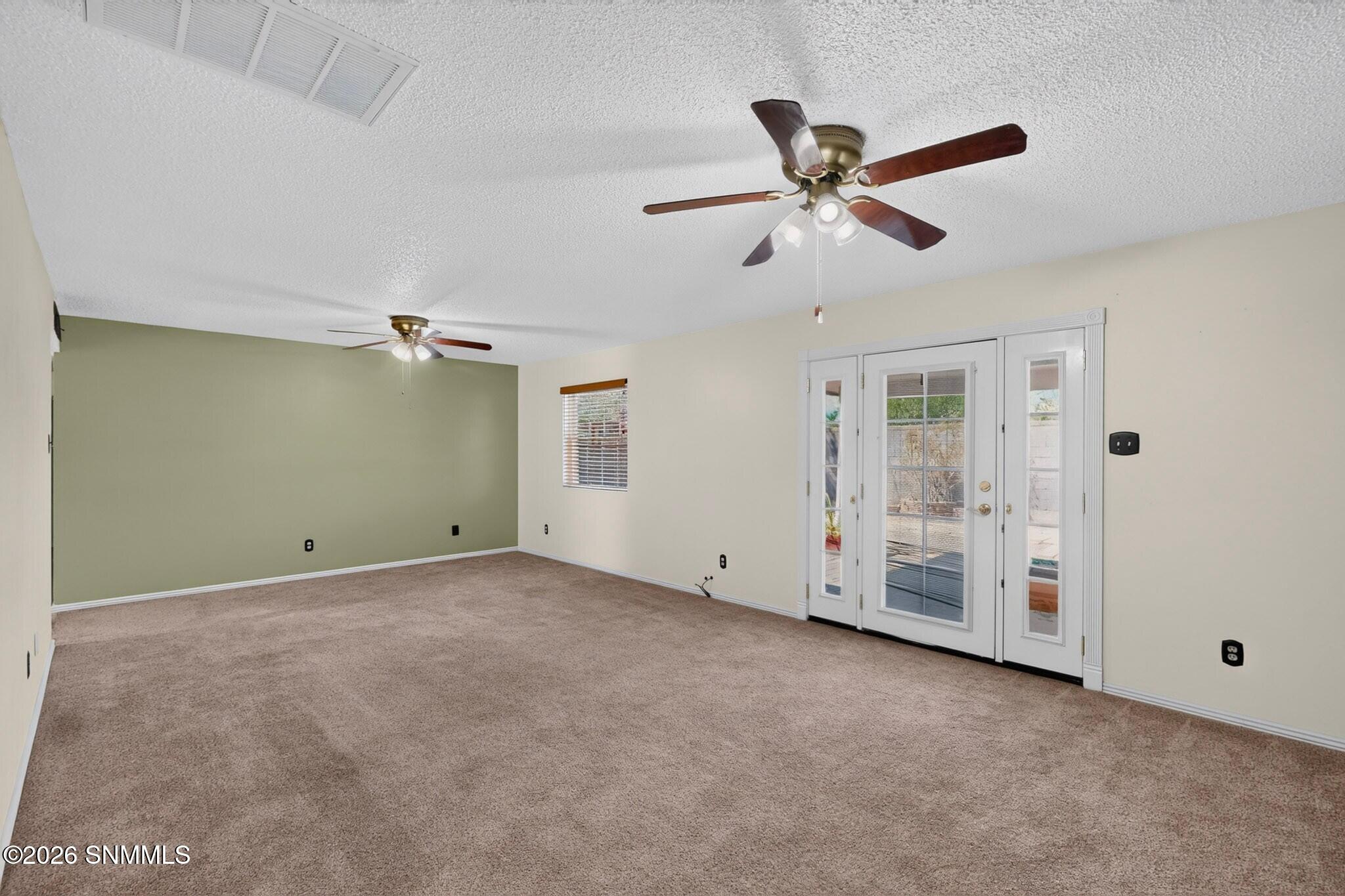 1915 Myrtle Avenue Property Photo 14