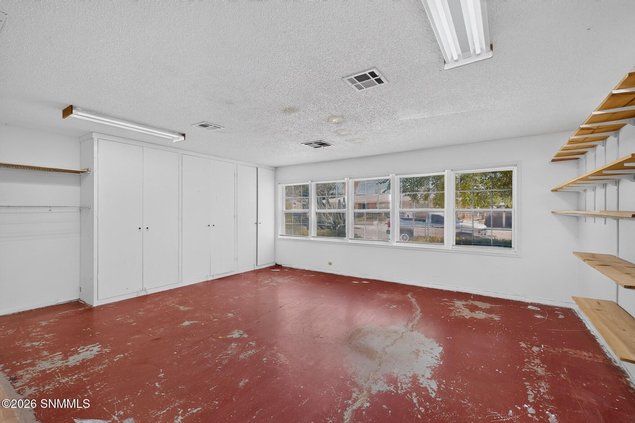 1915 Myrtle Avenue Property Photo 44