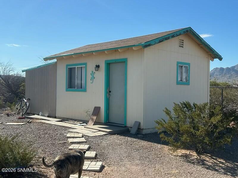 8330 Se Warm Springs Road Property Photo 3
