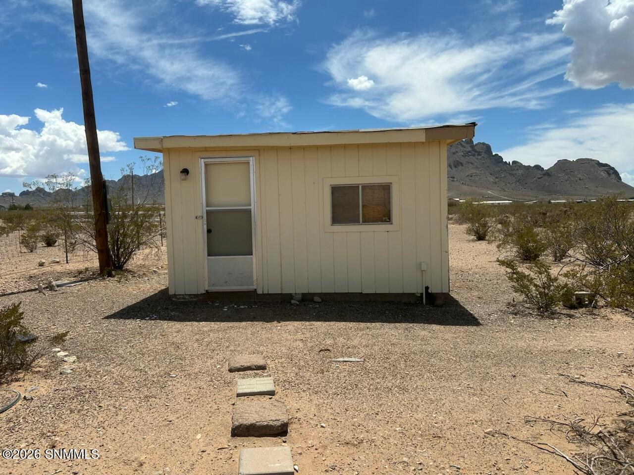 8330 Se Warm Springs Road Property Photo 4