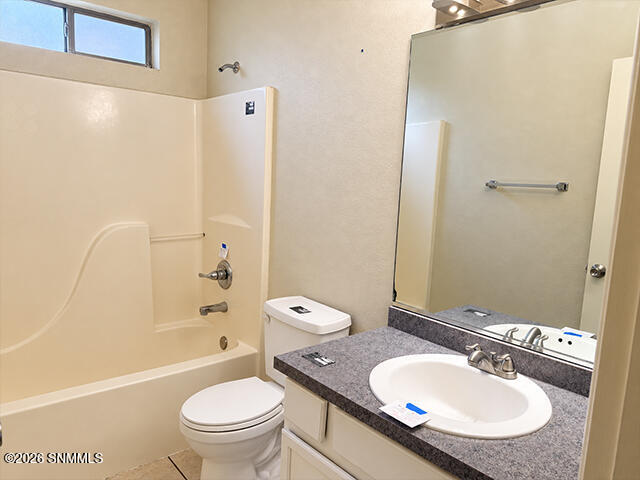 5212 Navajo Trail Property Photo 9