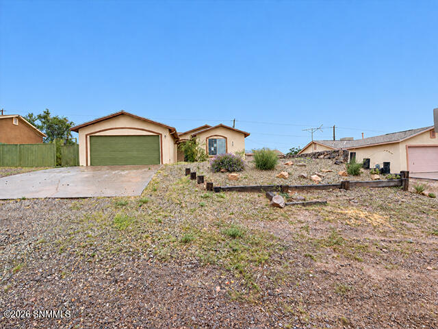 5212 Navajo Trail Property Photo 10