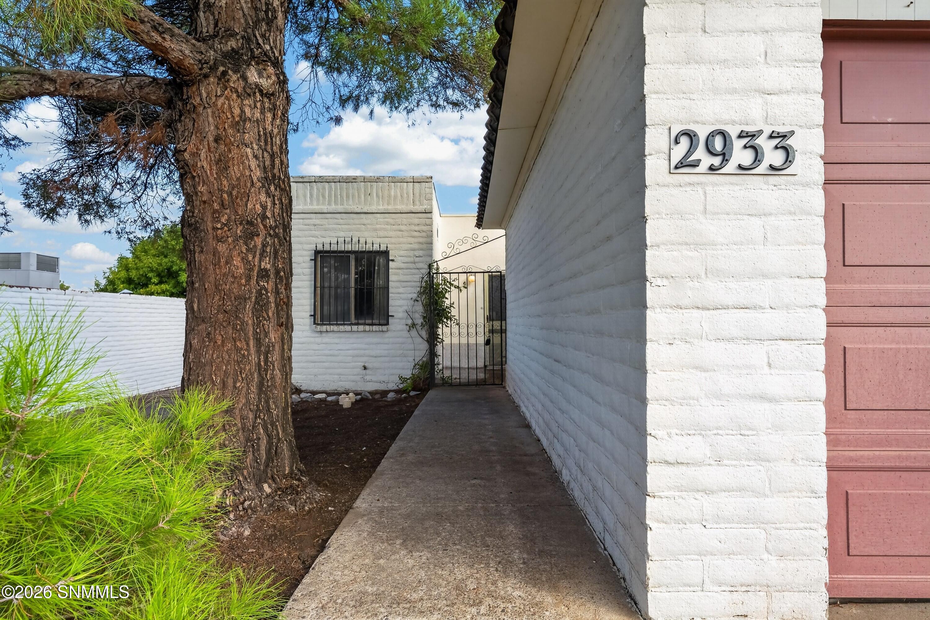 2933 Valle Vista Property Photo 5