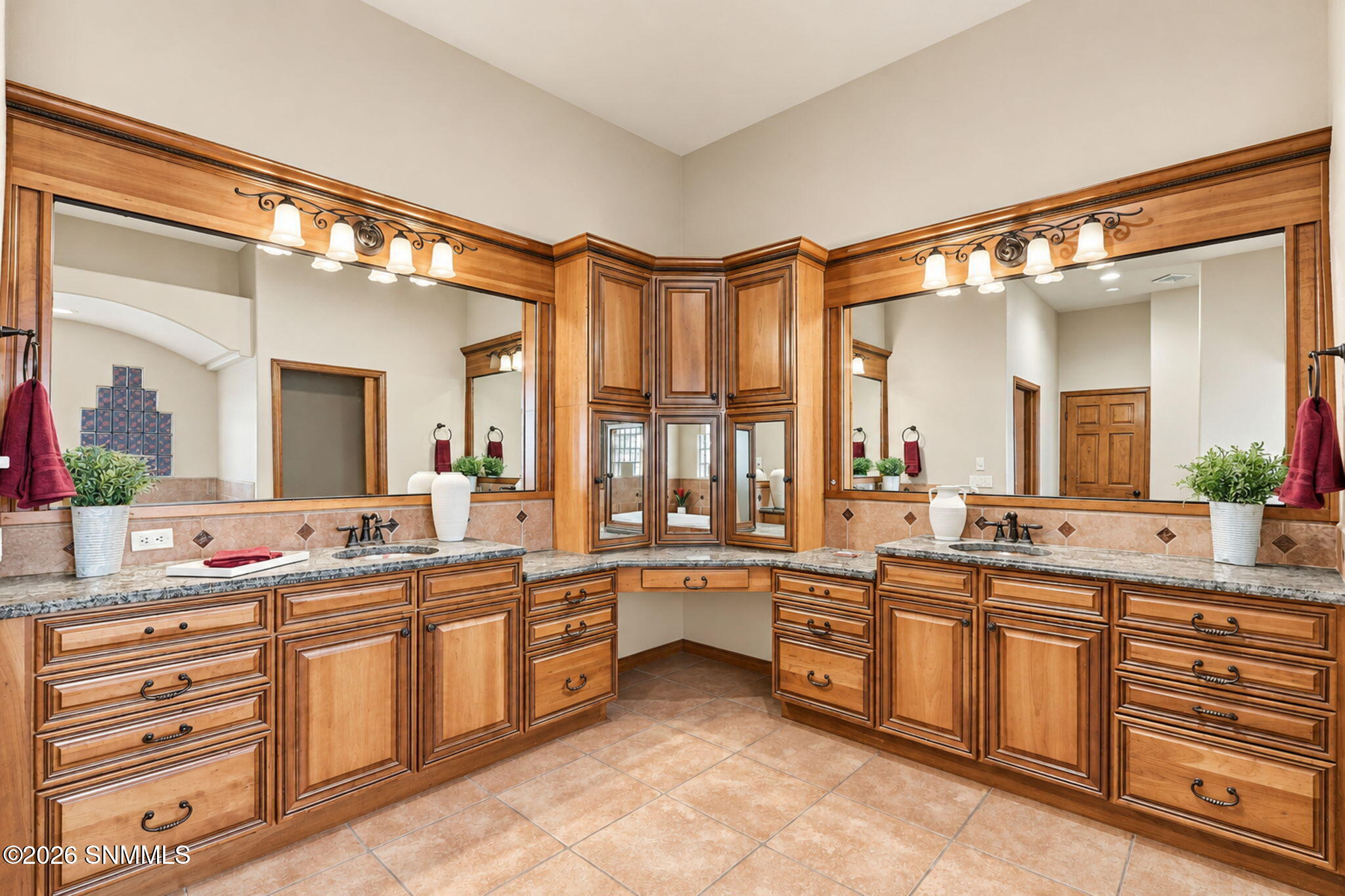 8175 Constitution Road Property Photo 38
