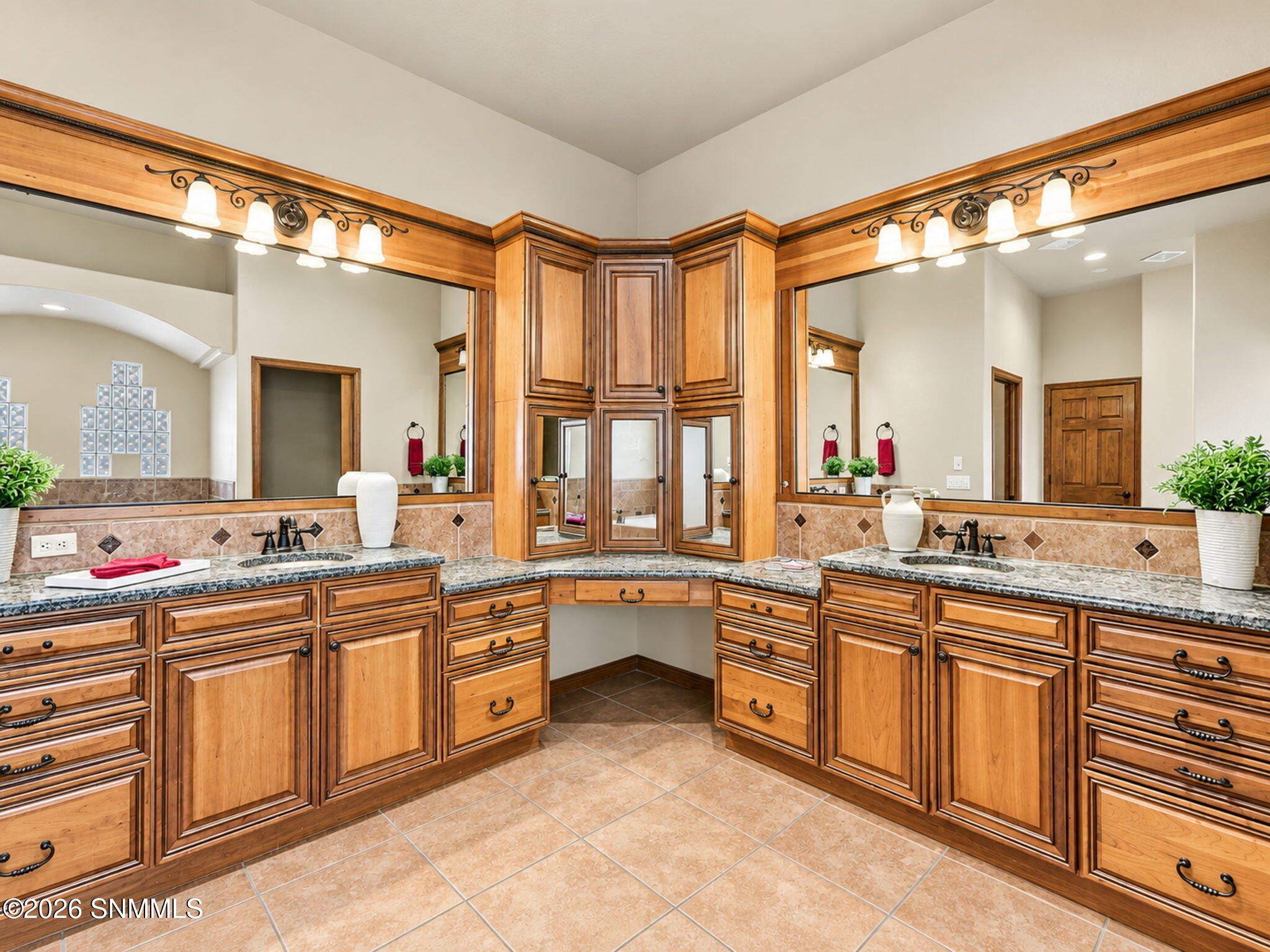 8175 Constitution Road Property Photo 44