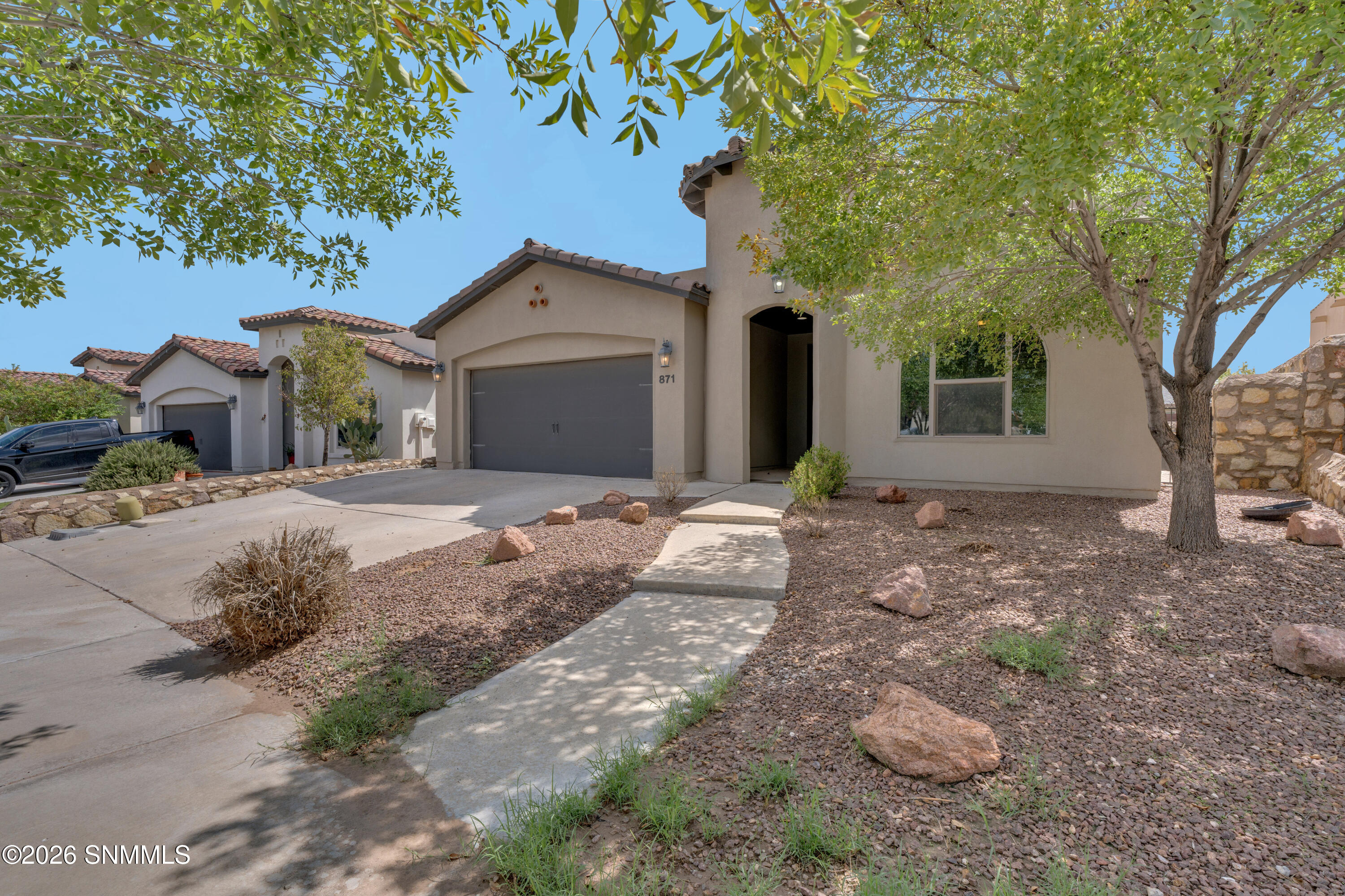 871 Maple Park Avenue Property Photo 4