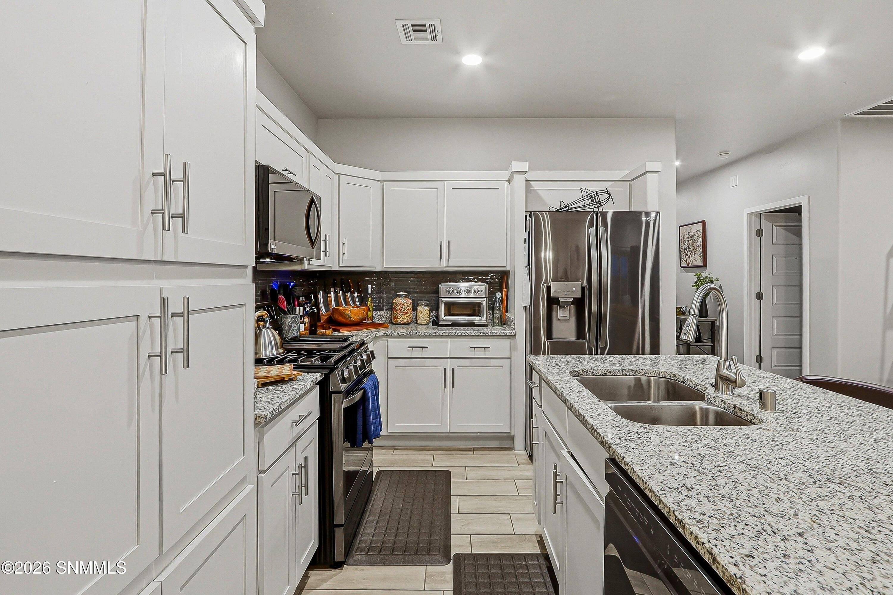 3830 Caspian Road Property Photo 6