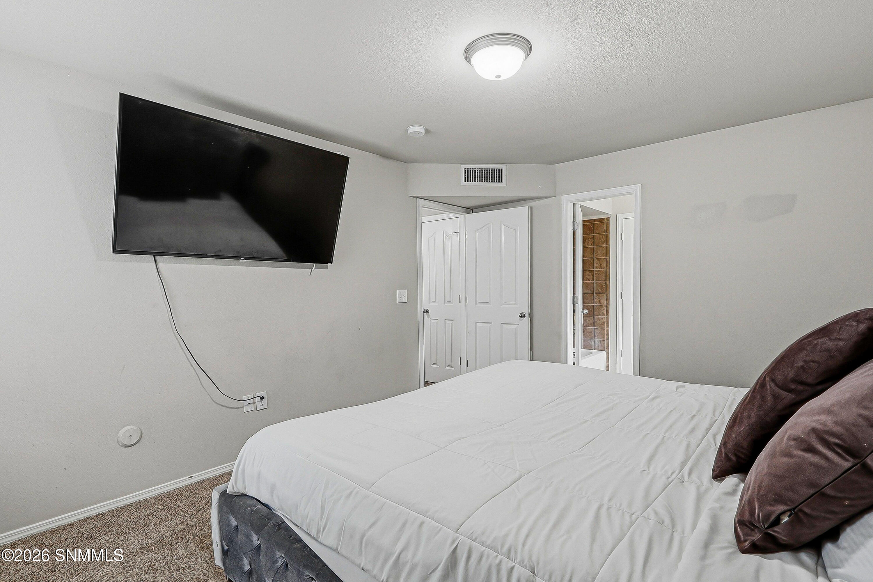 5868 Baywood Street Property Photo 25