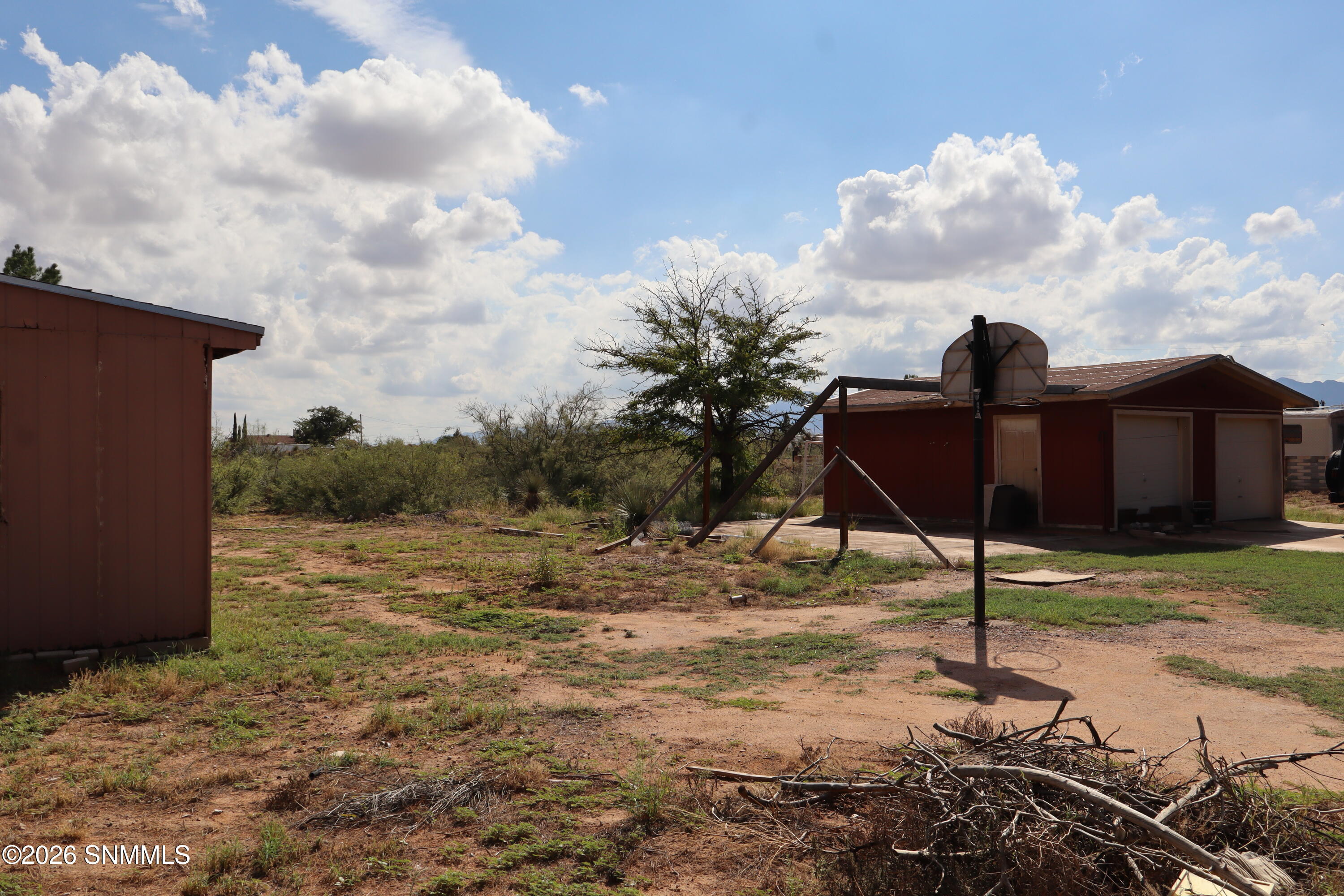 773 Oasis Property Photo 4