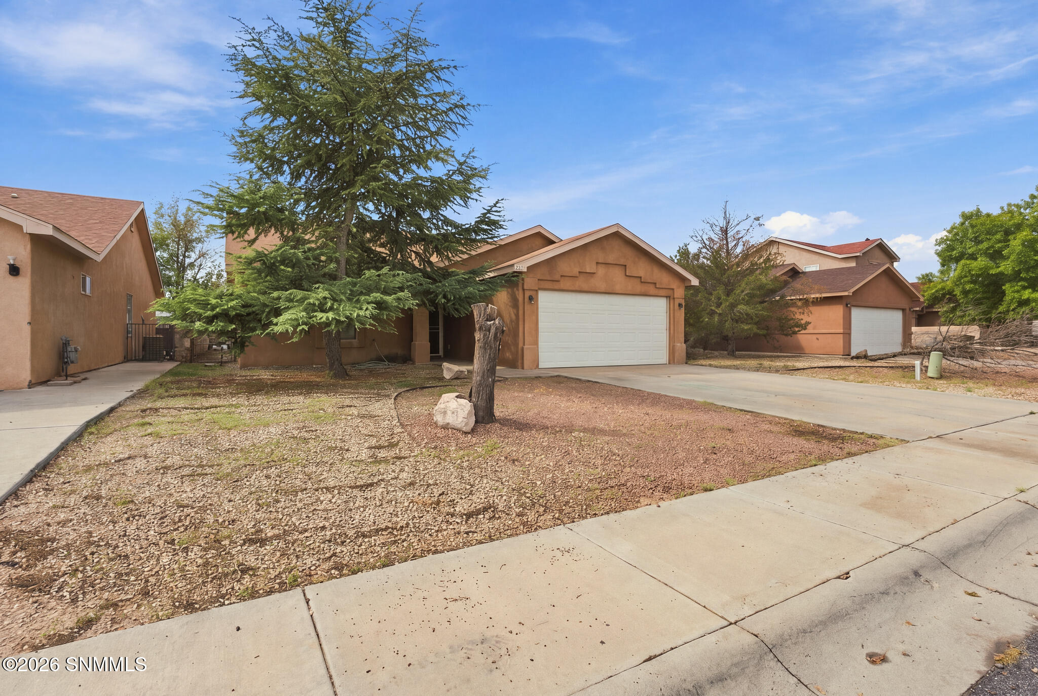 2921 Onate Road Property Photo 3