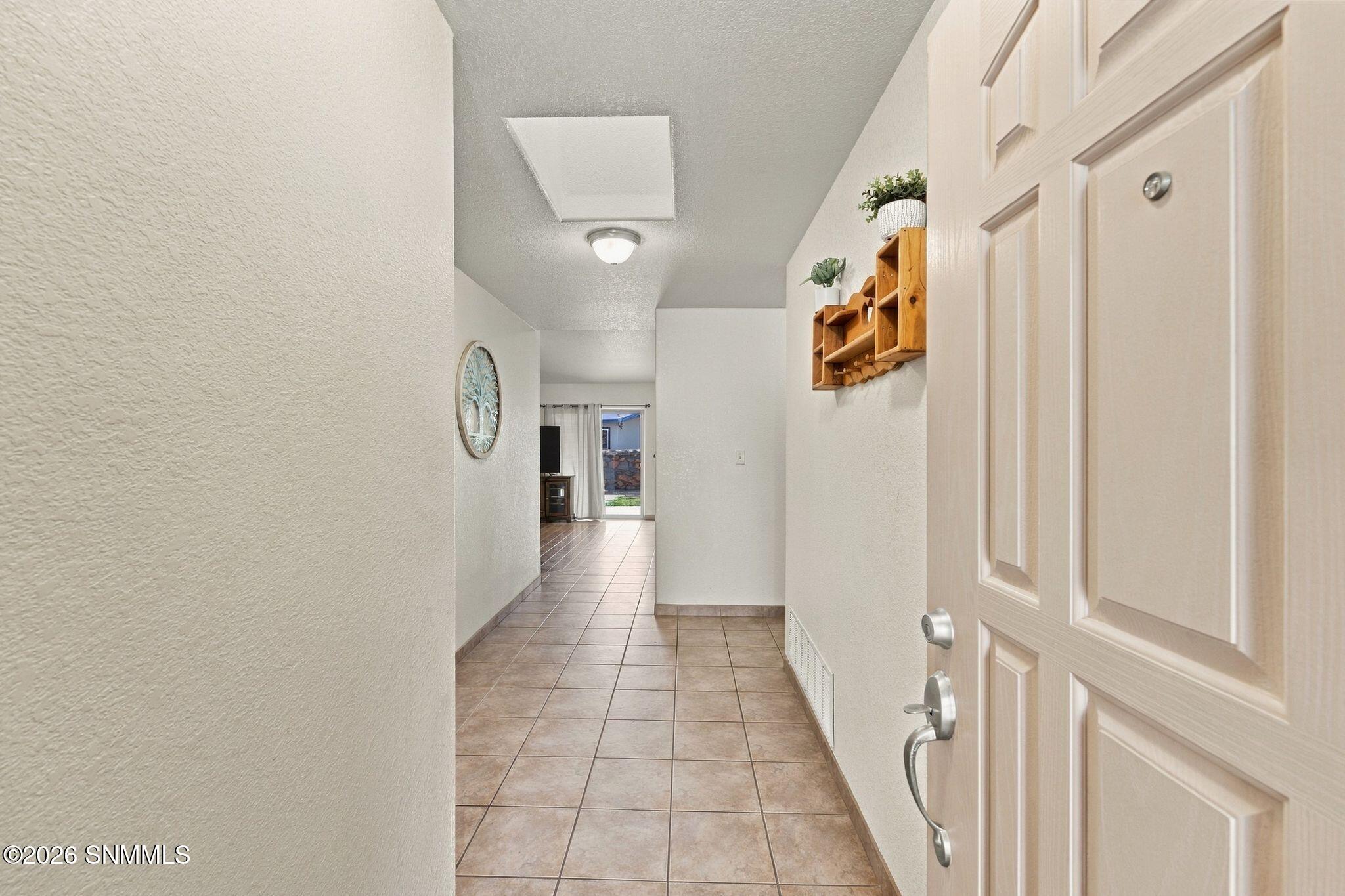 2921 Onate Road Property Photo 5