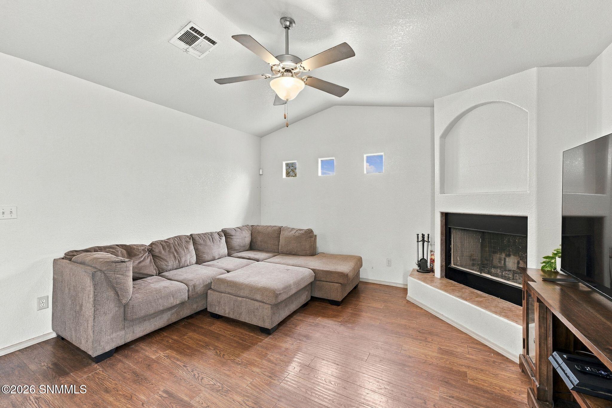 2921 Onate Road Property Photo 11