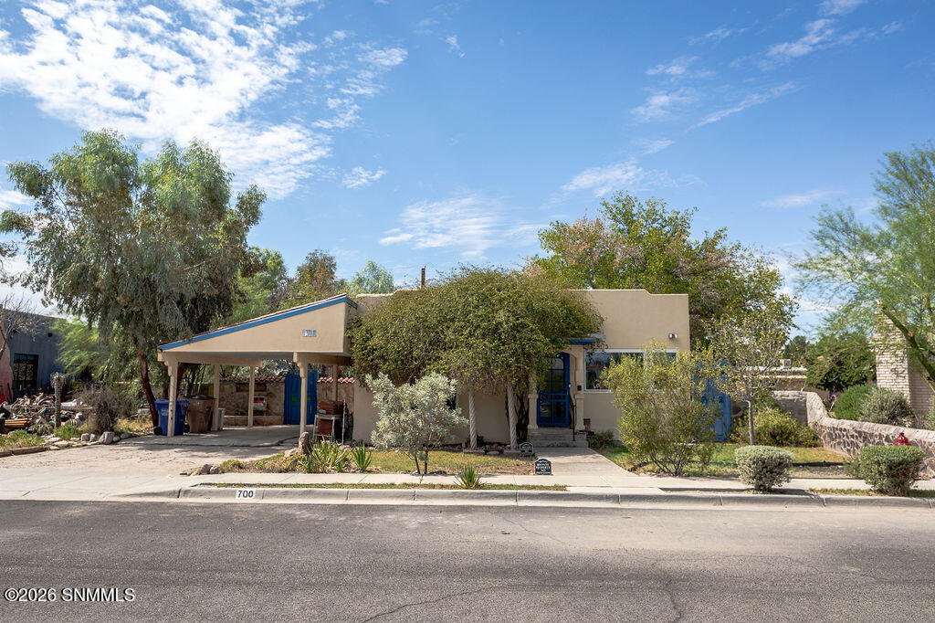 700 El Prado Avenue Property Photo 3