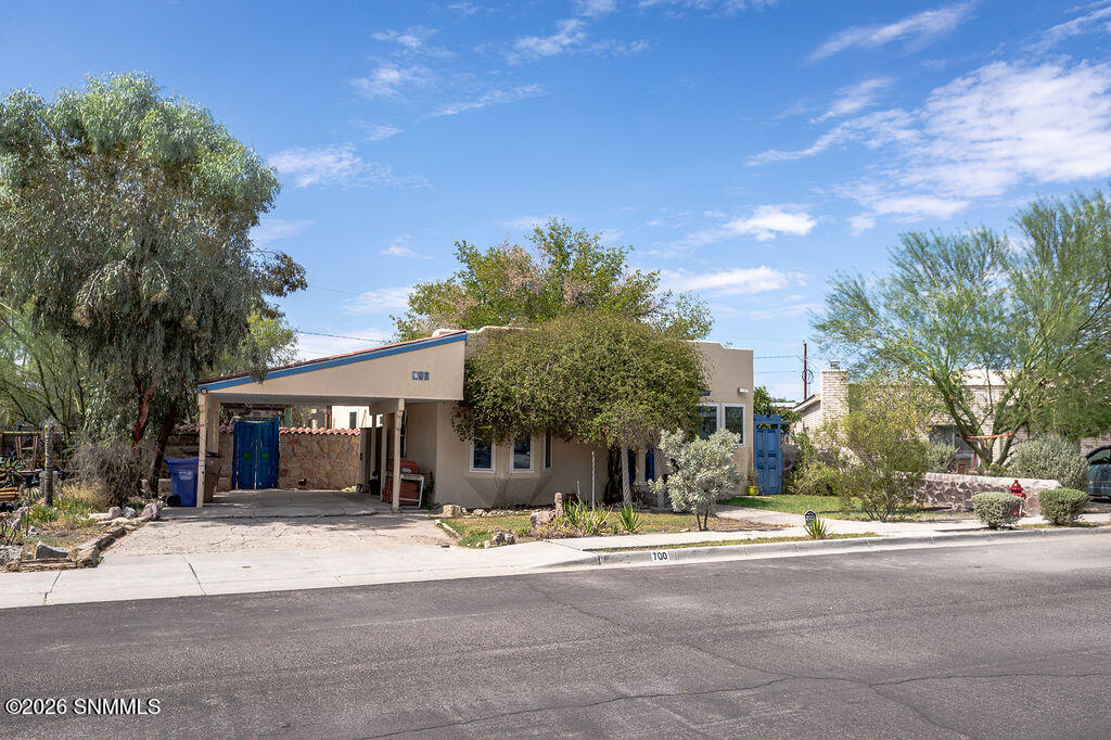 700 El Prado Avenue Property Photo 4