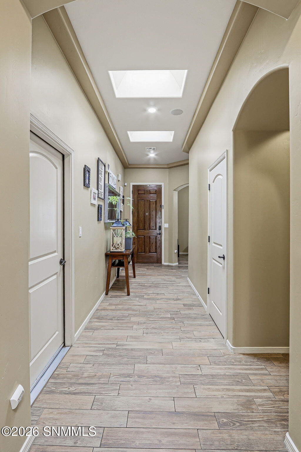 5523 Grove Drive Property Photo 4