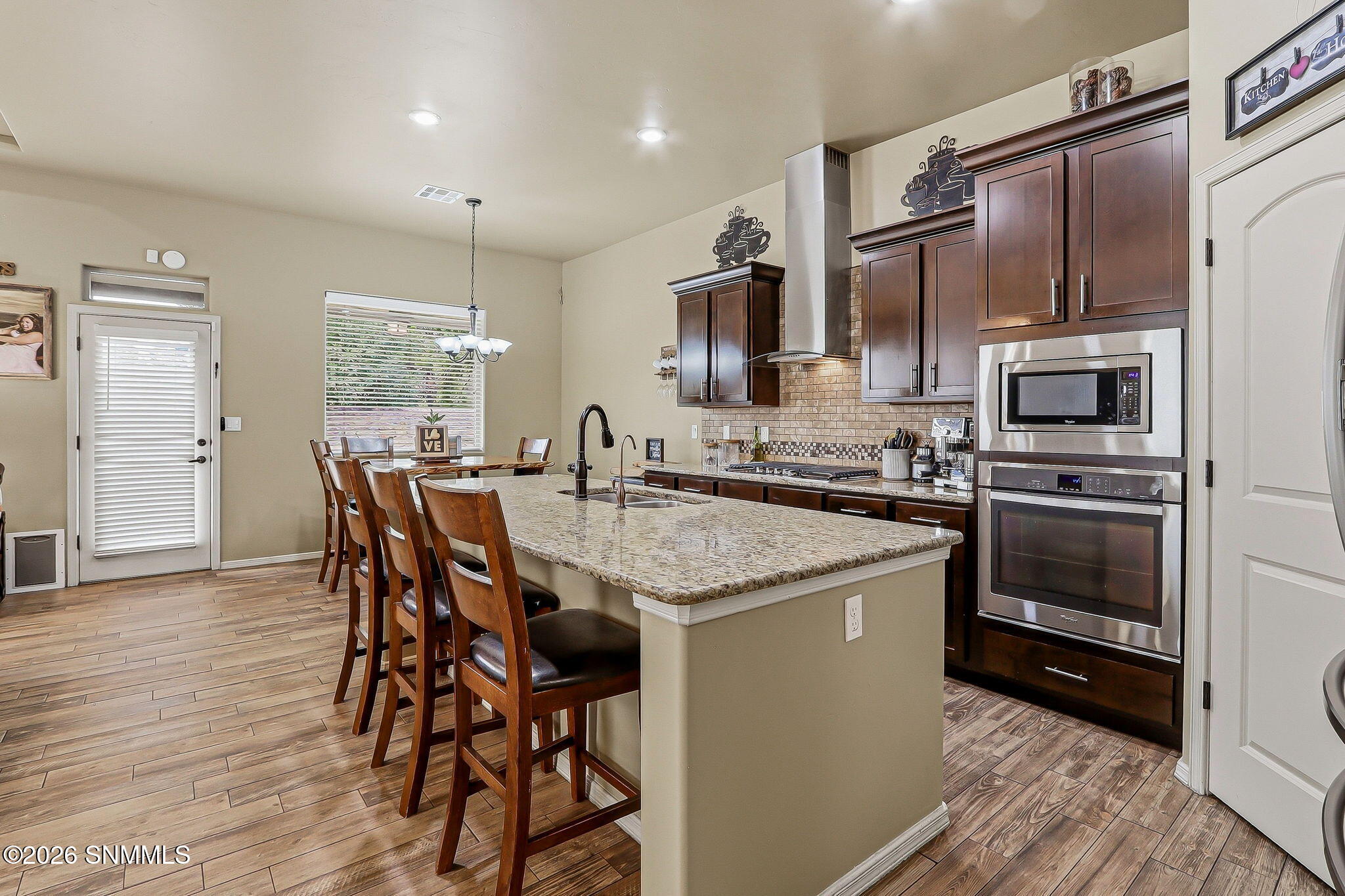5523 Grove Drive Property Photo 9