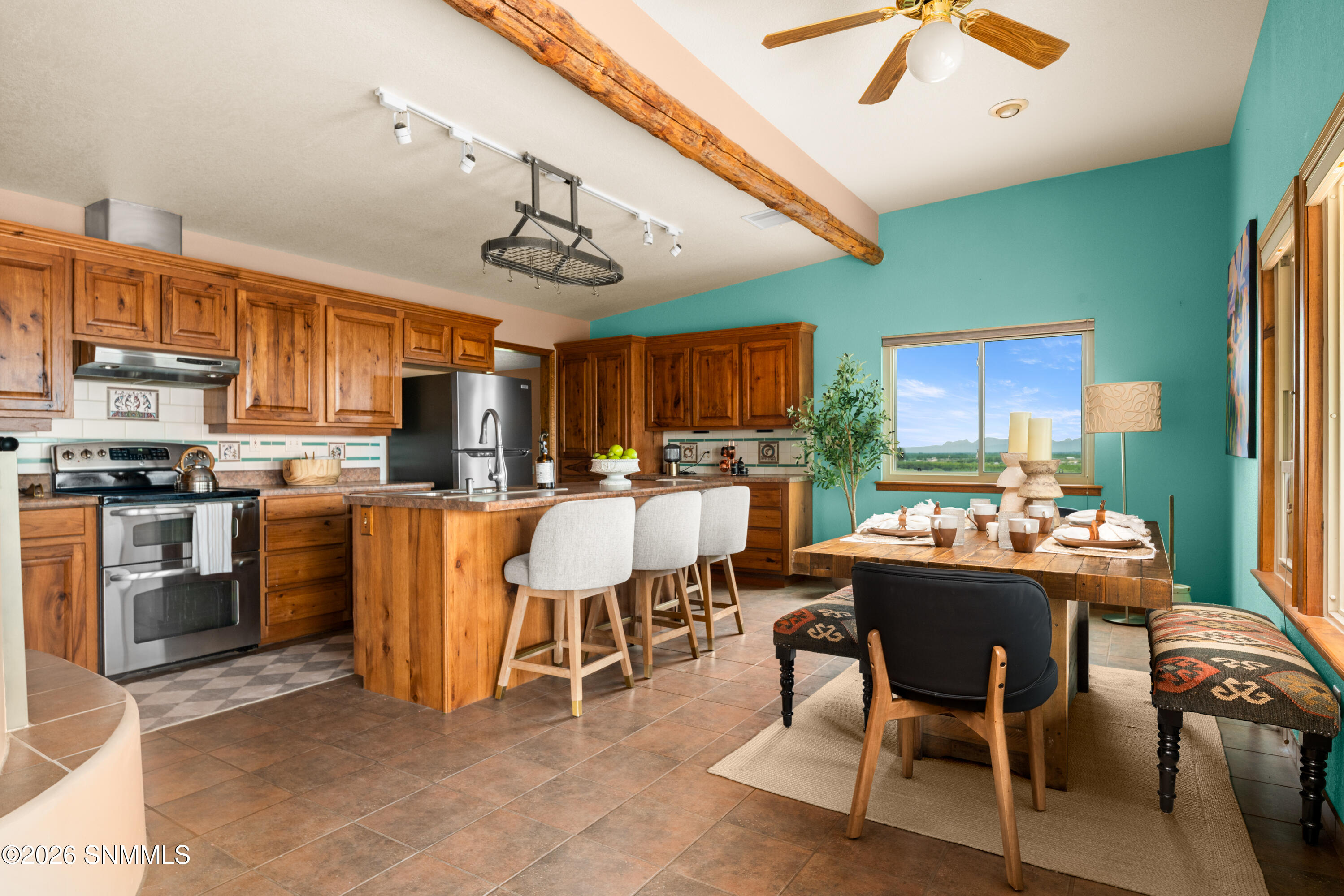 1815 Vista Sierra Court Property Photo 18
