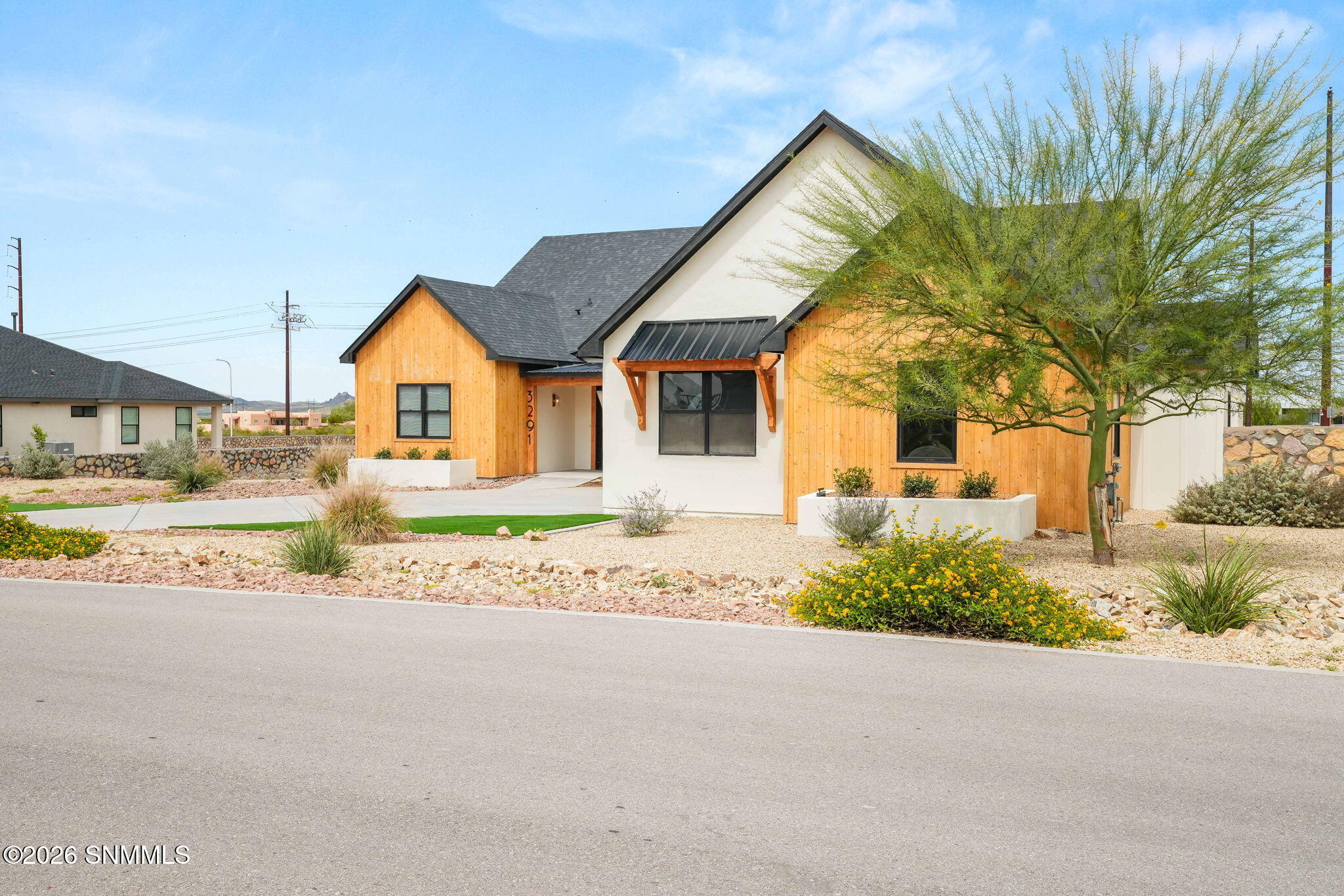 3291 Colina Court Property Photo 6