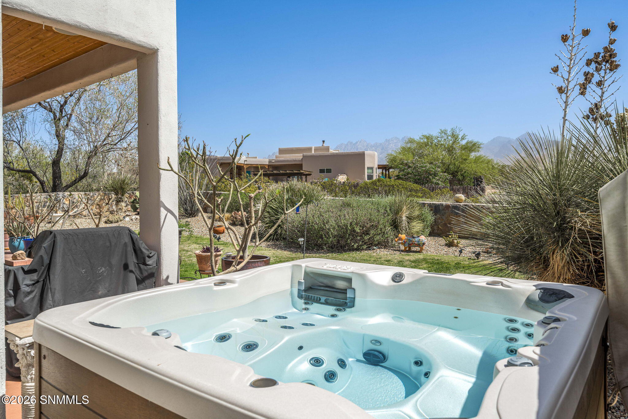 4009 Firethorn Court Property Photo 3