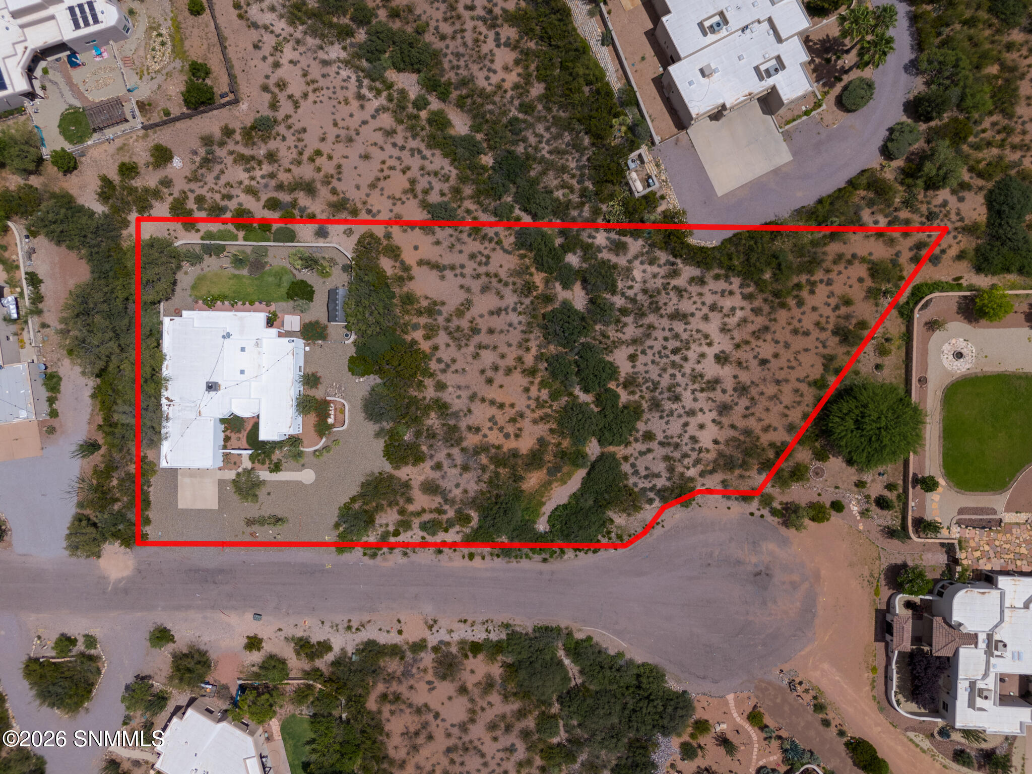 4009 Firethorn Court Property Photo 4