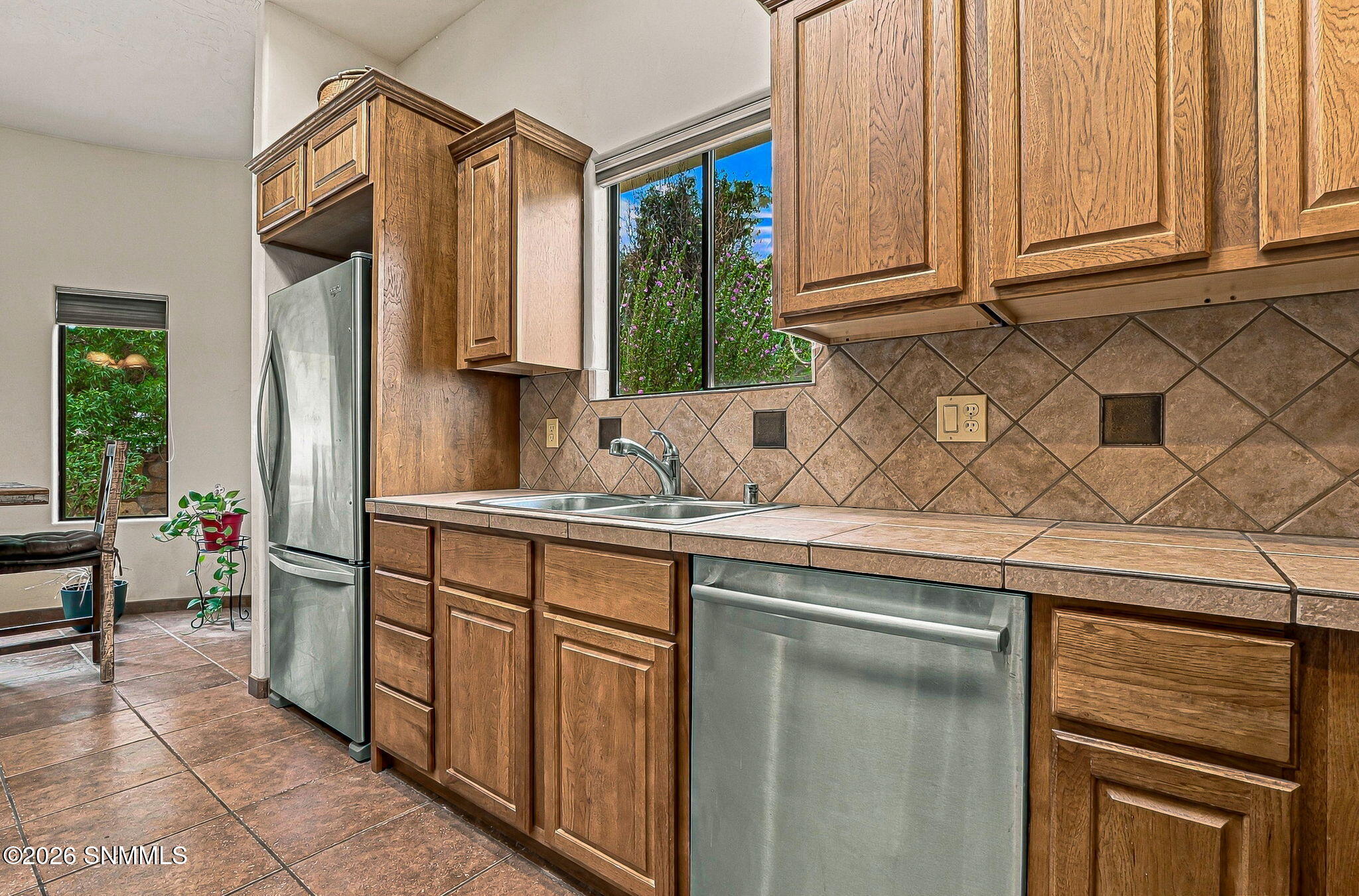2284 Calais Avenue Property Photo 6