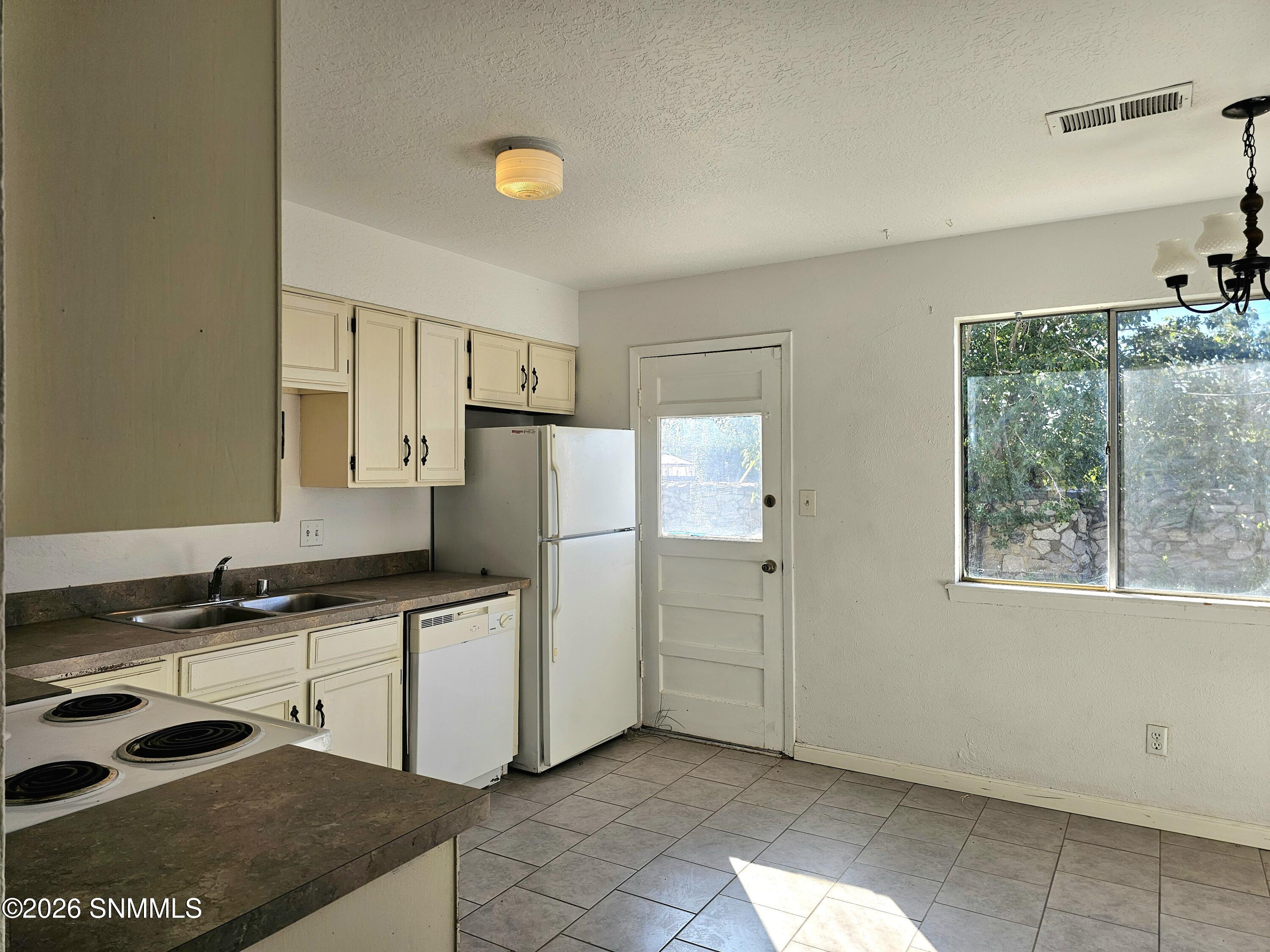 1974 Mahogany Drive Property Photo 12