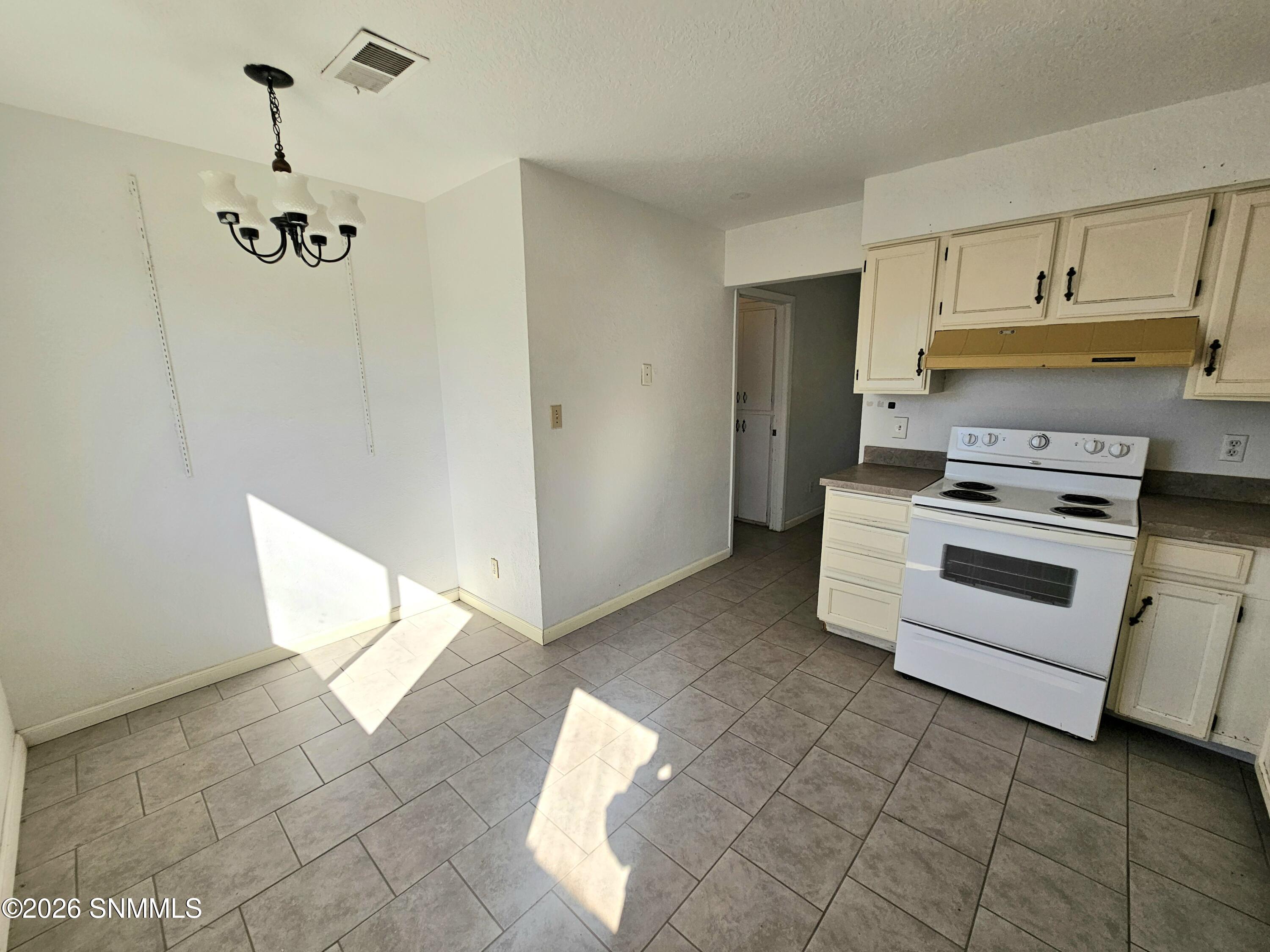 1974 Mahogany Drive Property Photo 14
