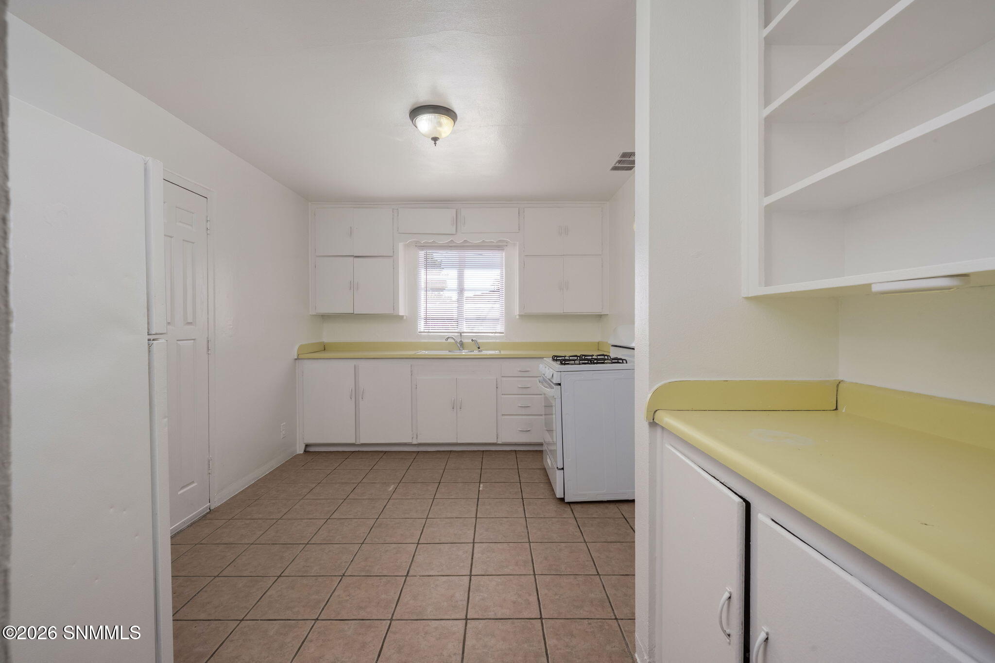 1015 Mechem Avenue Property Photo 10