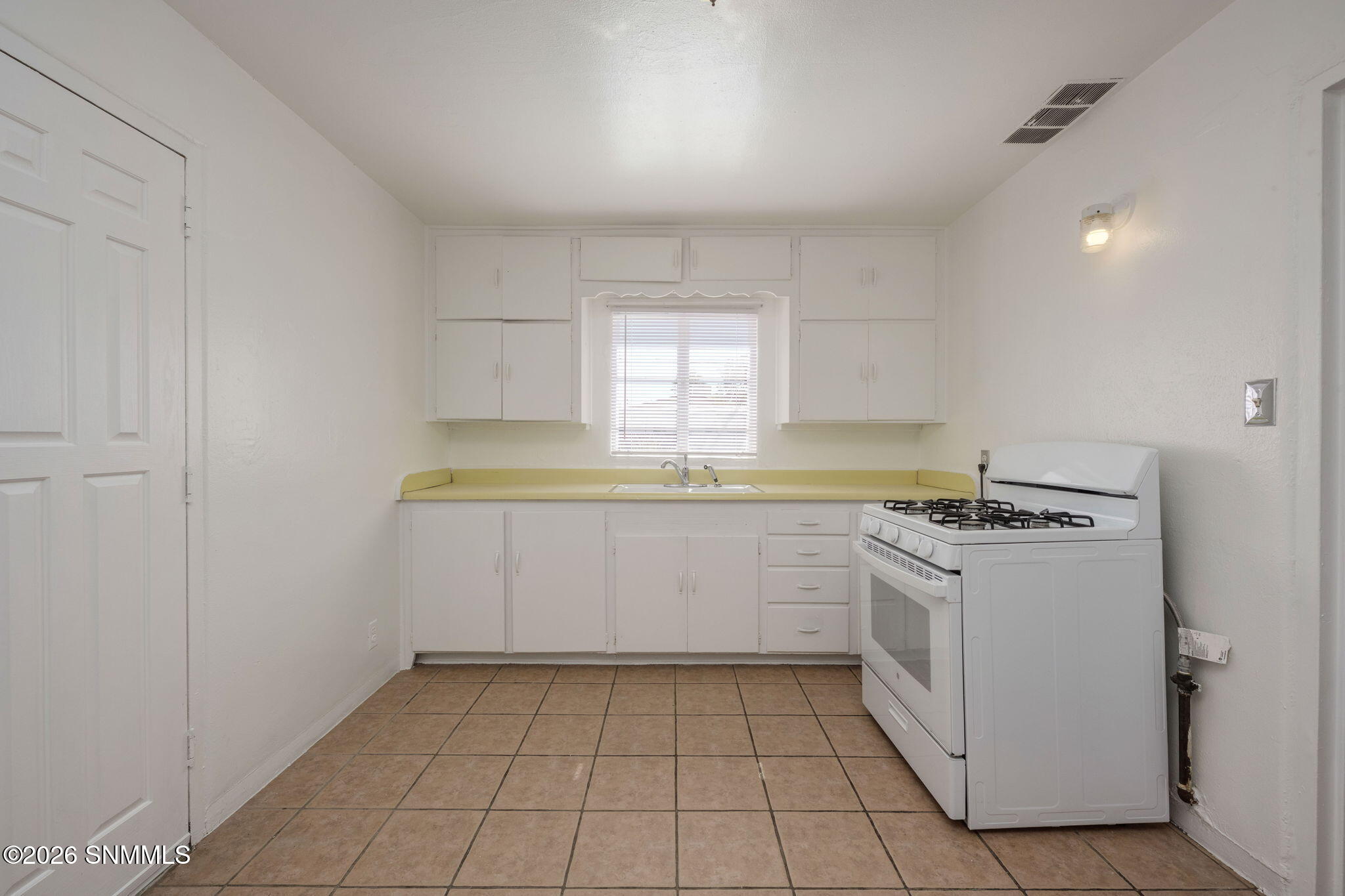 1015 Mechem Avenue Property Photo 11