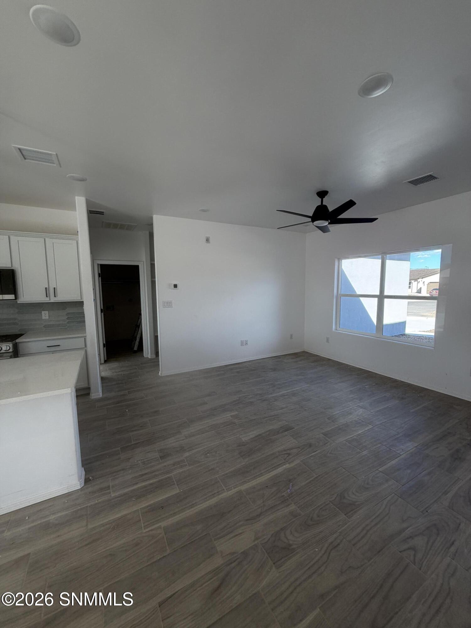 6549 Thrush Pl Street Property Photo 4