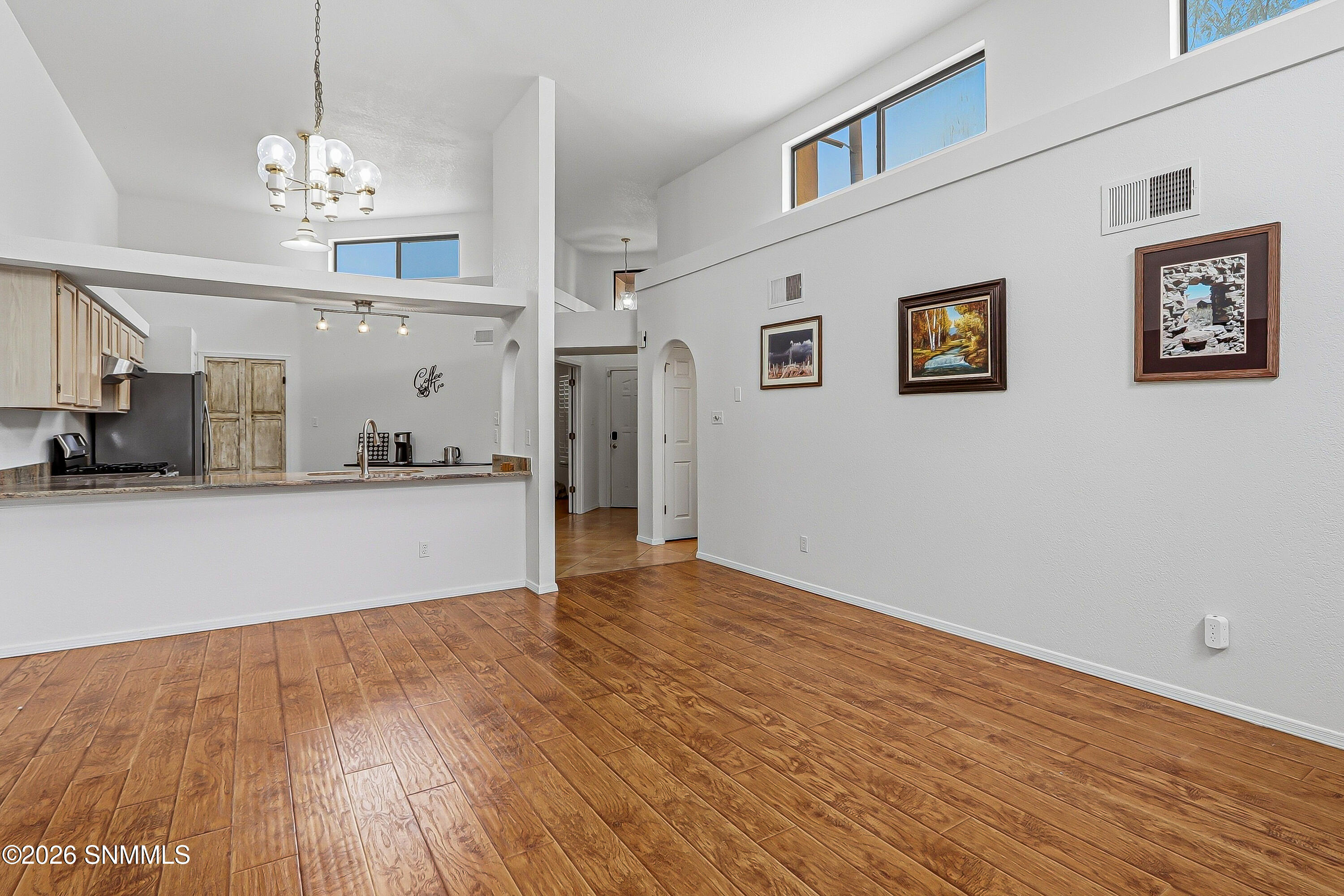 2048 Pine Needle Way Property Photo 9