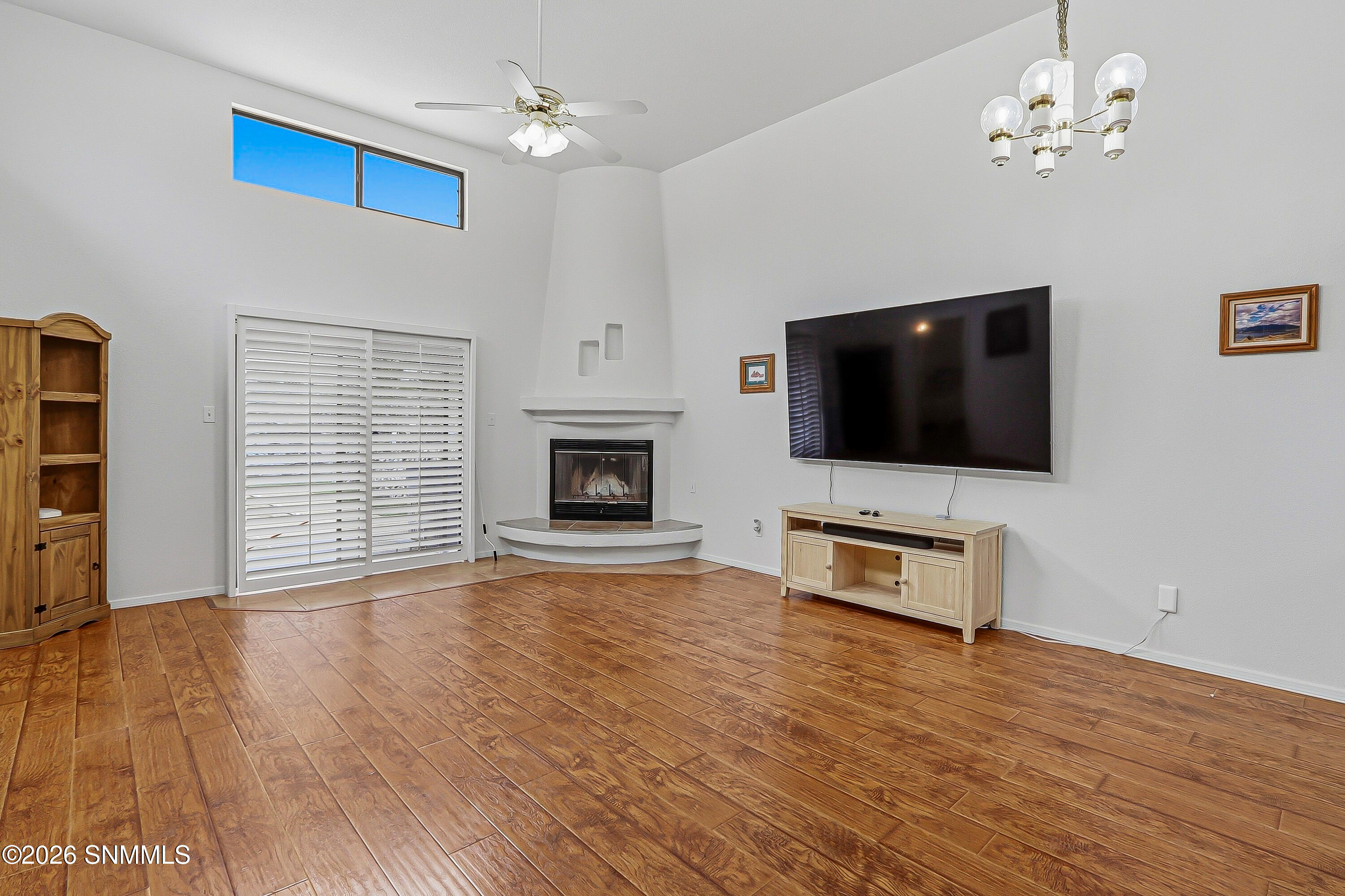 2048 Pine Needle Way Property Photo 10