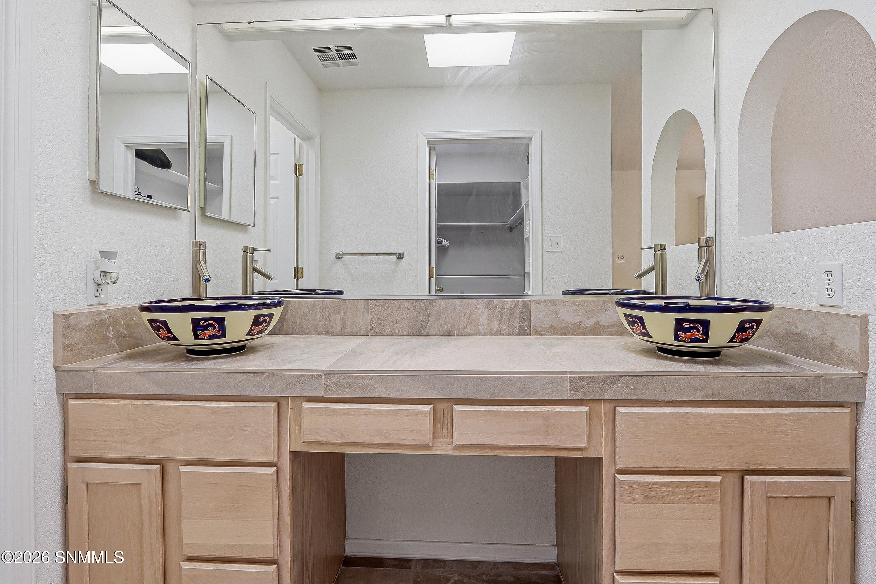2048 Pine Needle Way Property Photo 14