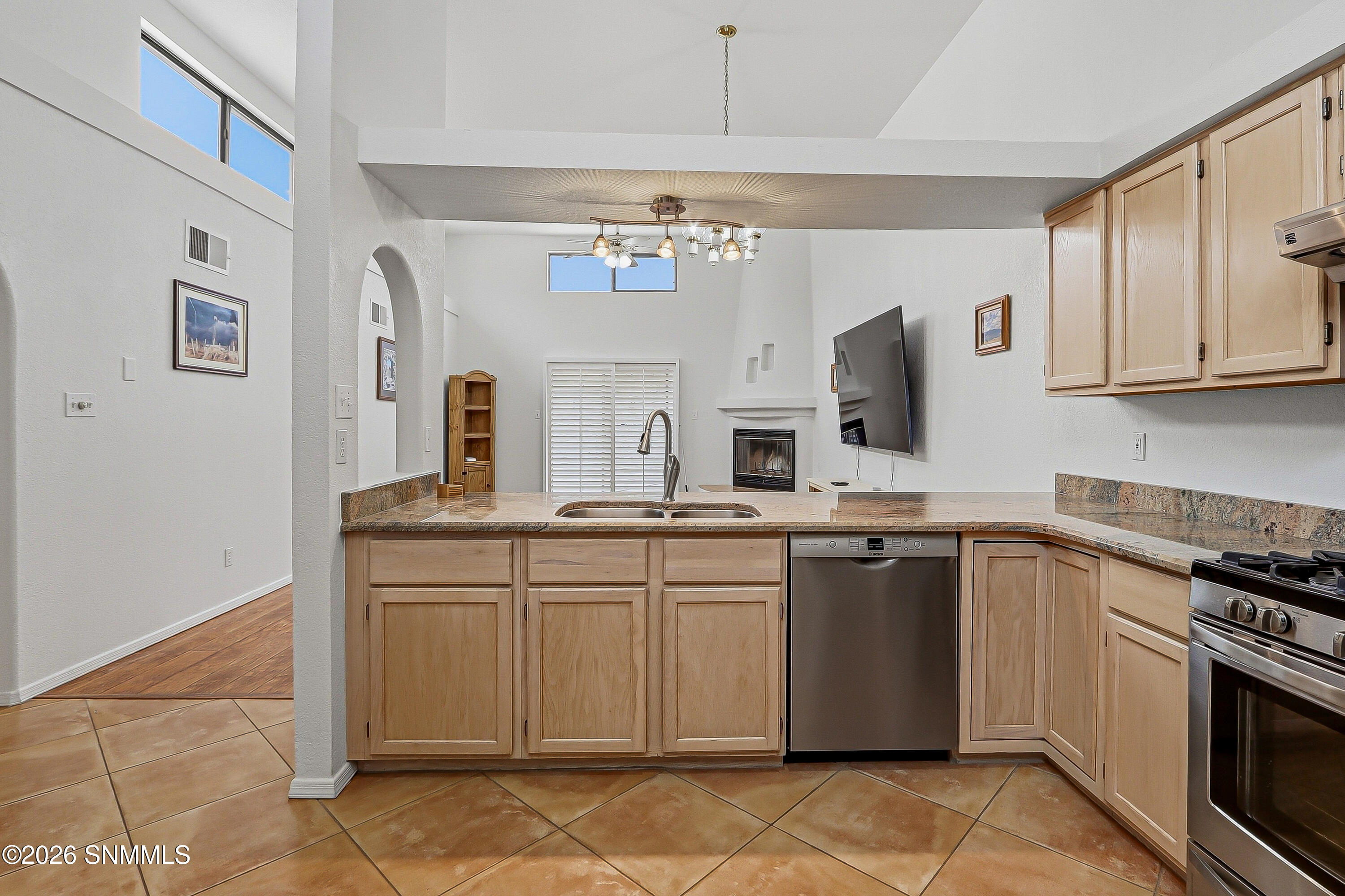 2048 Pine Needle Way Property Photo 18