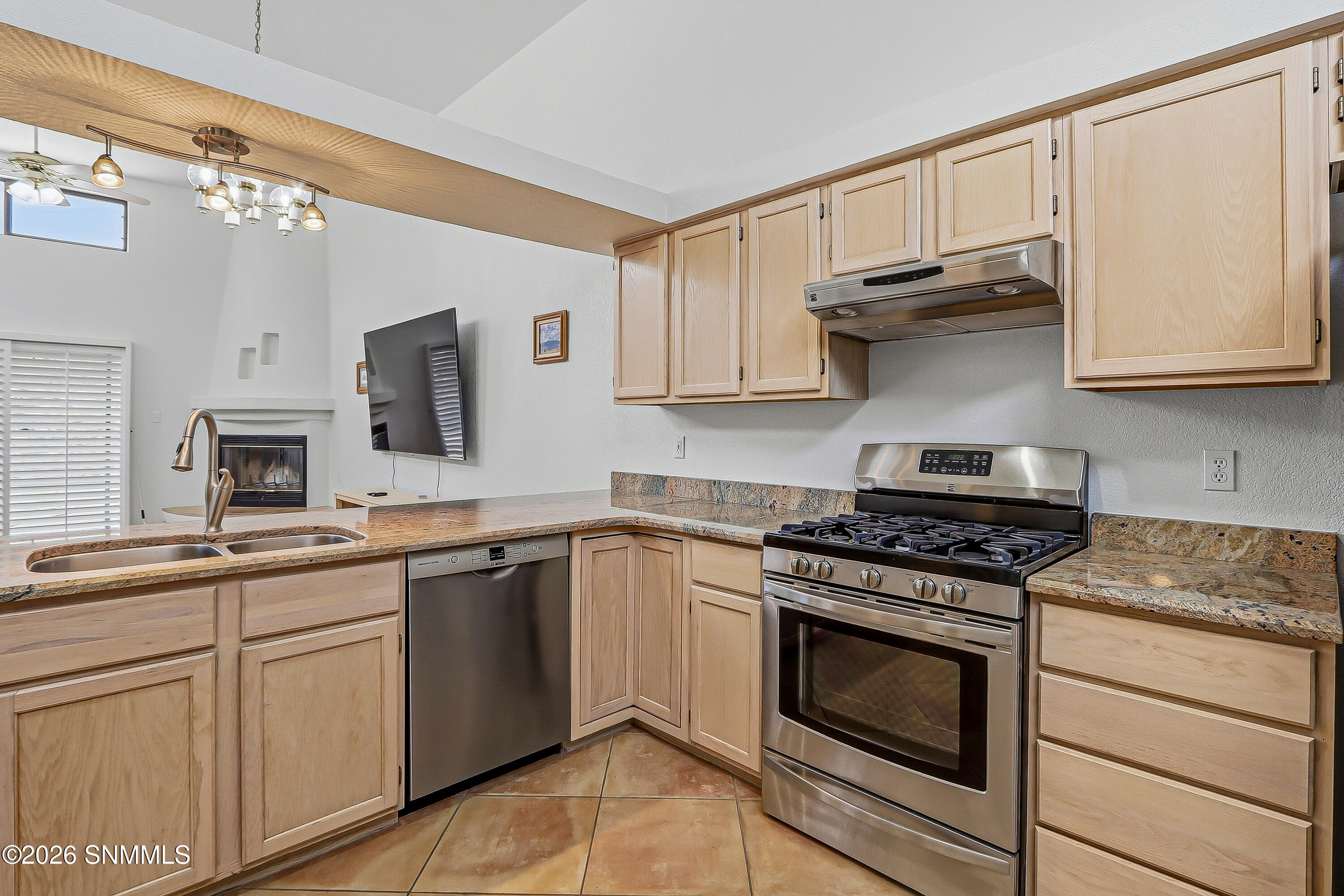 2048 Pine Needle Way Property Photo 19