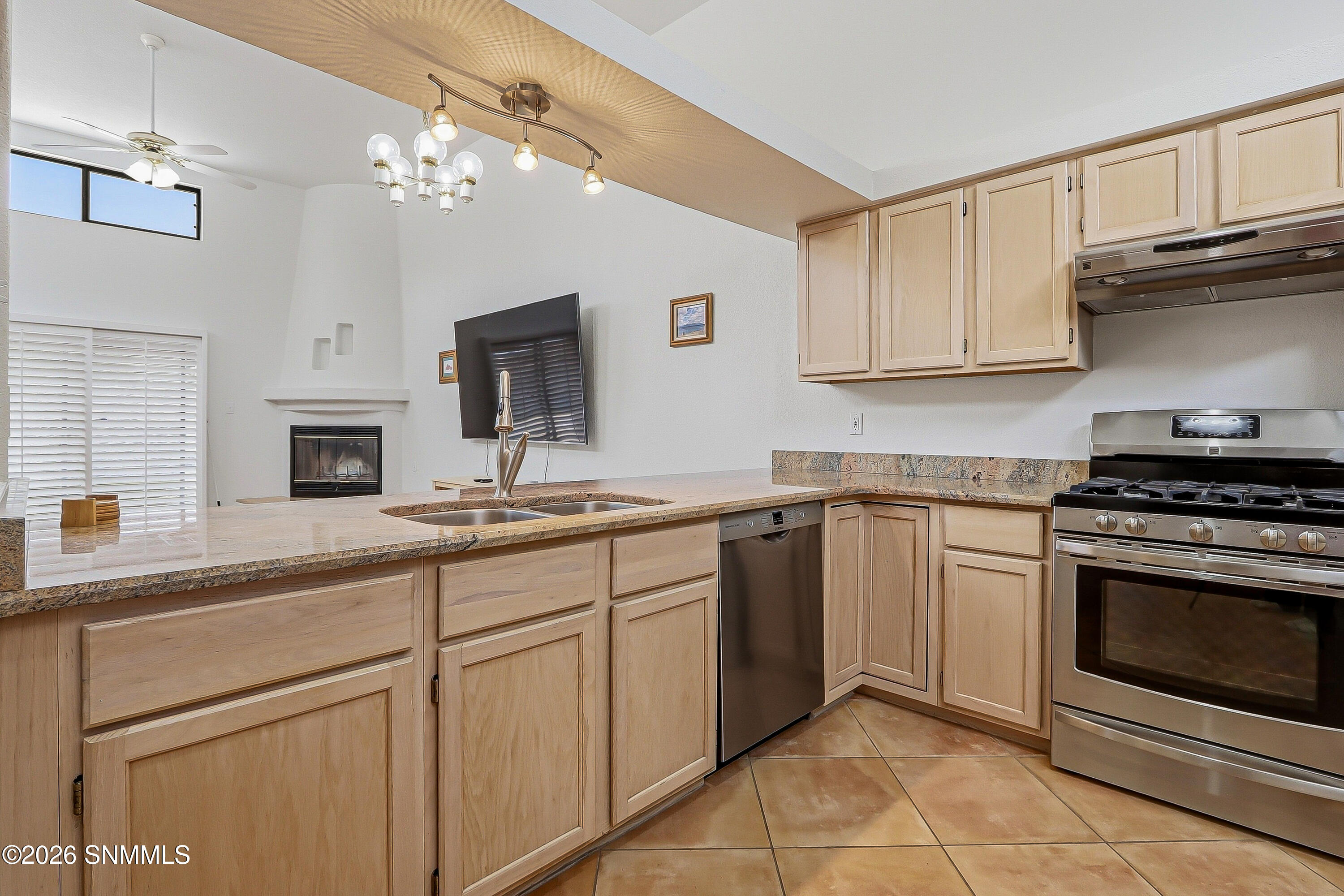 2048 Pine Needle Way Property Photo 21