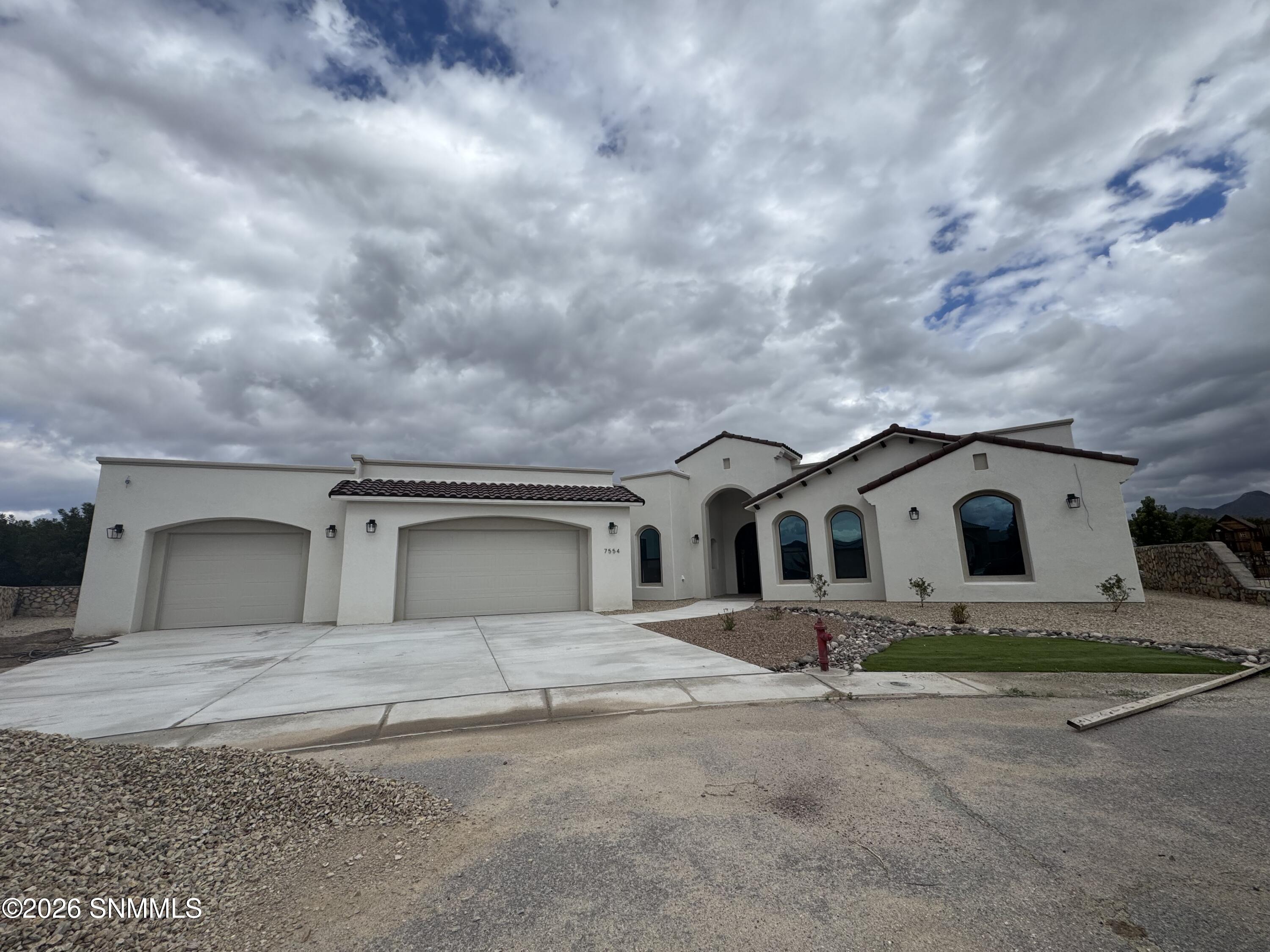 7554 Dominiques Place Property Photo 4