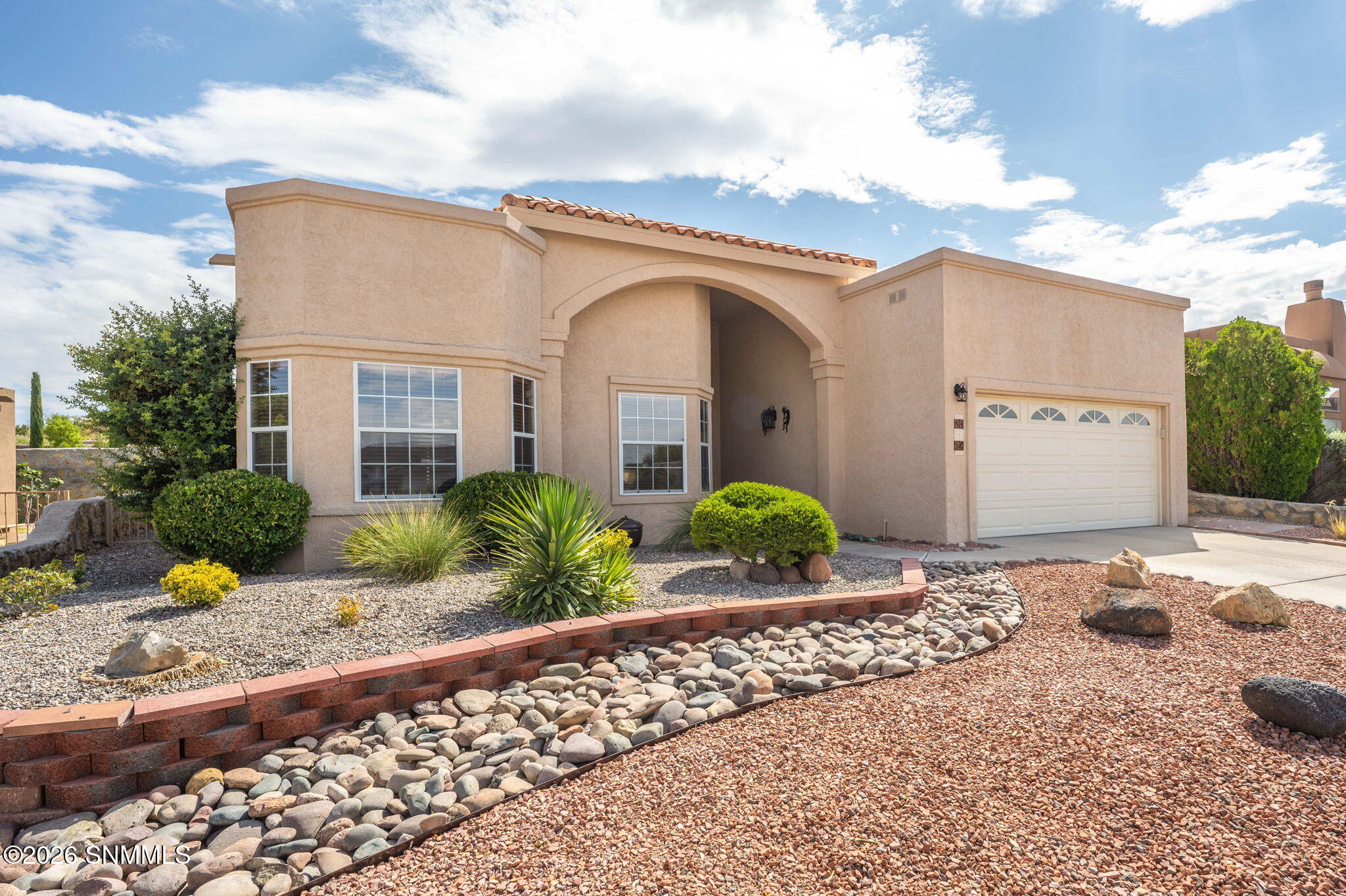 4450 Los Arboles Drive Property Photo 4