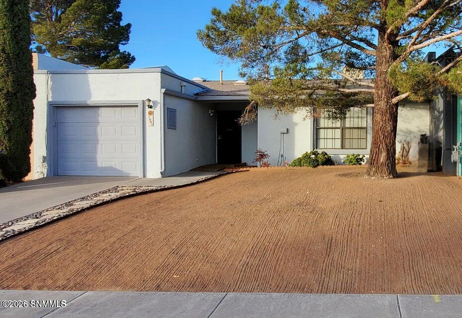 1061 Candeleras Street Property Photo 1
