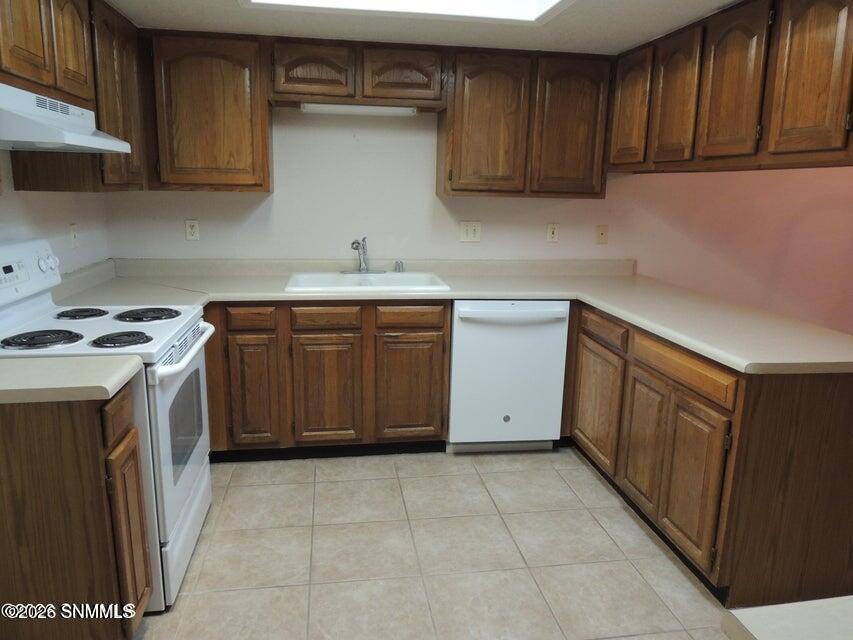 1061 Candeleras Street Property Photo 13