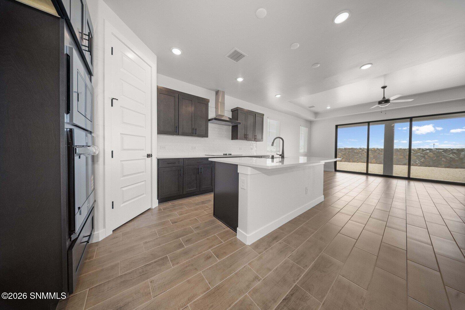 3724 Amsterdam Street Property Photo 3
