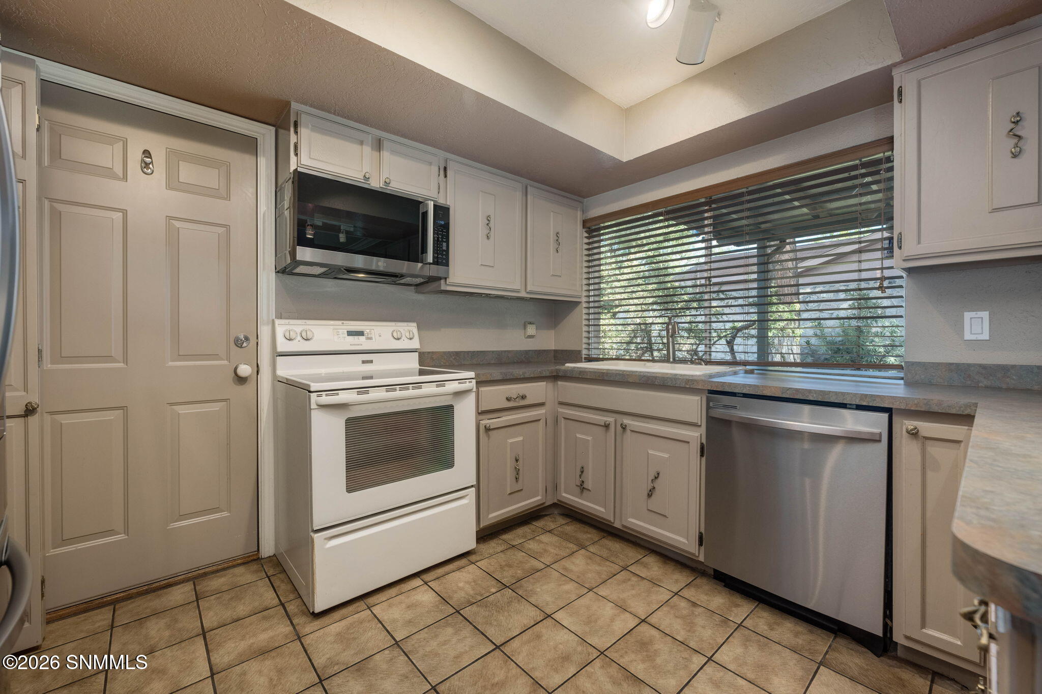 3116 High Street Property Photo 13