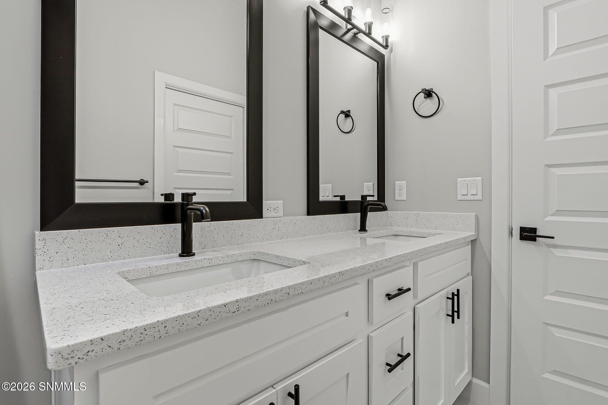 2901 E Springs Road Property Photo 56